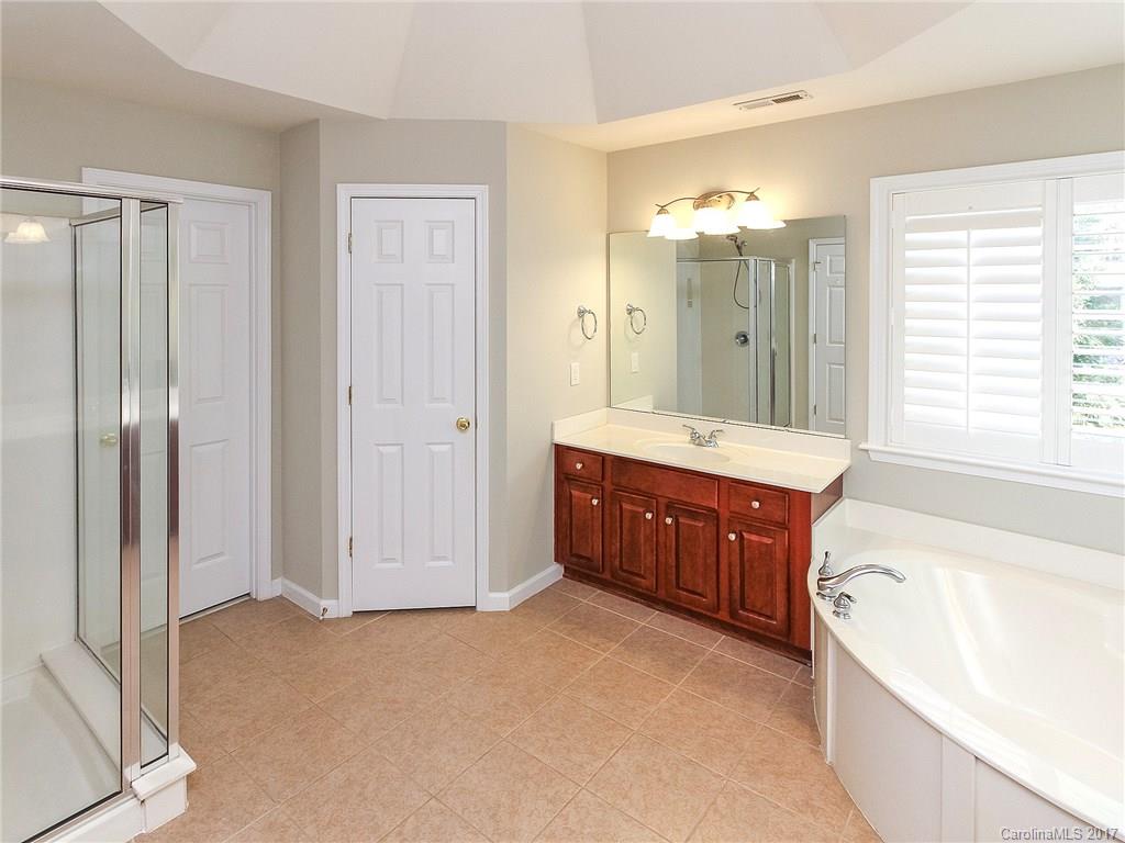 Lake Shore - Residential