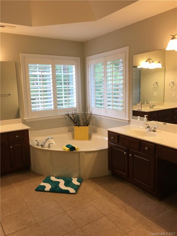 Lake Shore - Residential