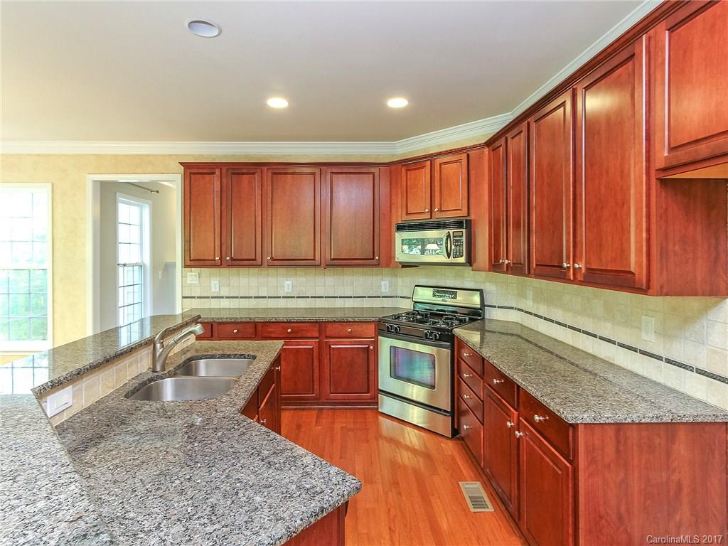 Lake Shore - Residential