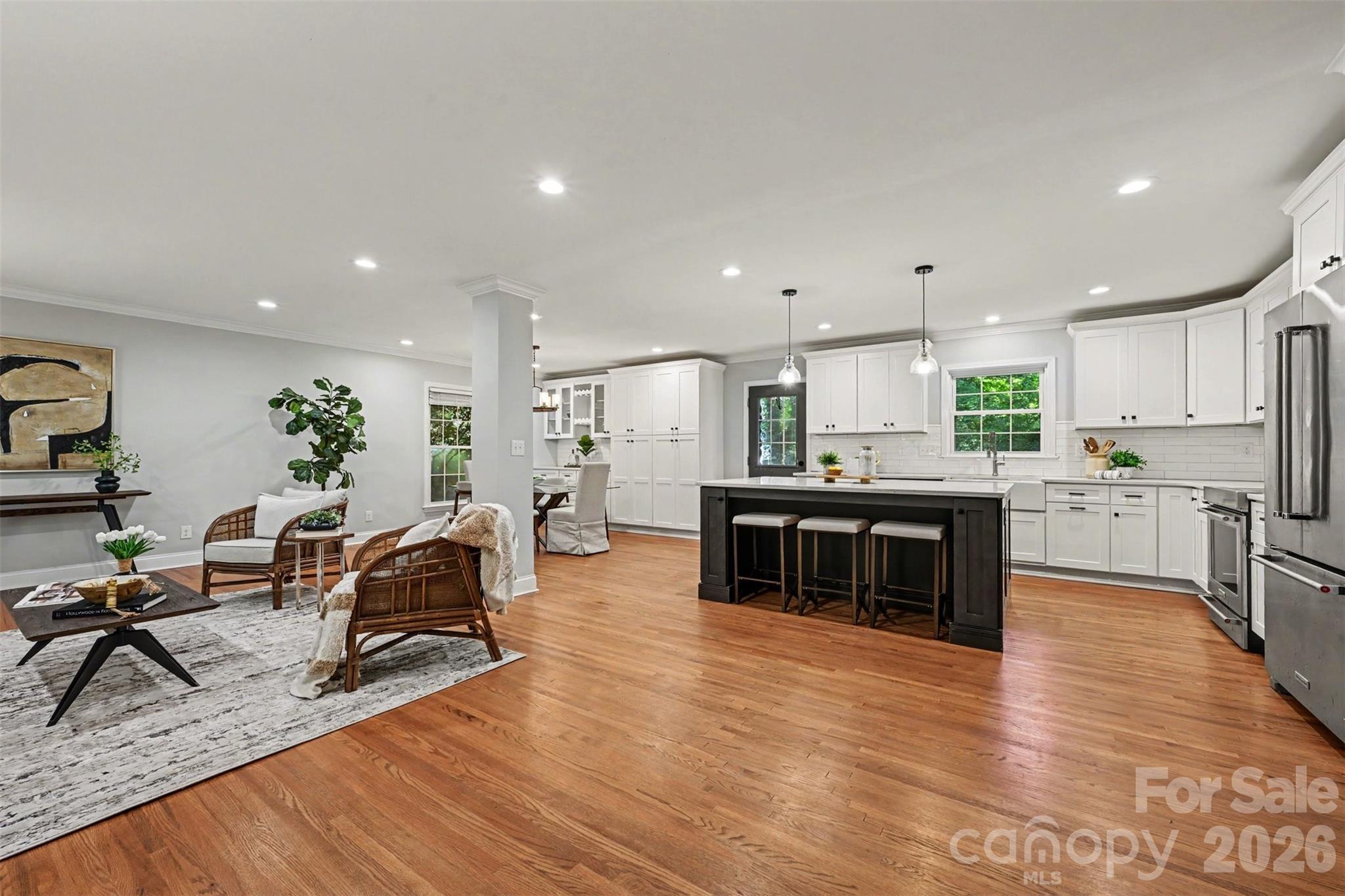 6207 Honegger Drive