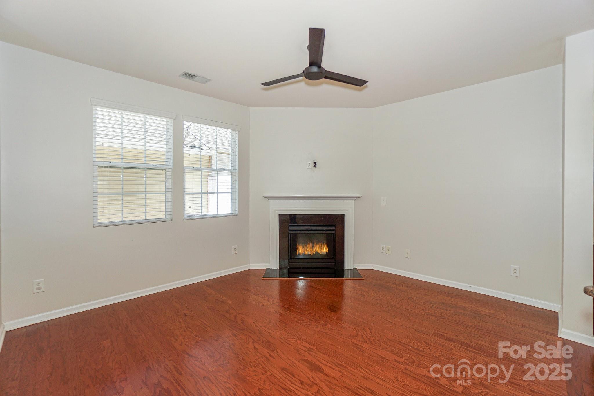 8273 Viewpoint Lane