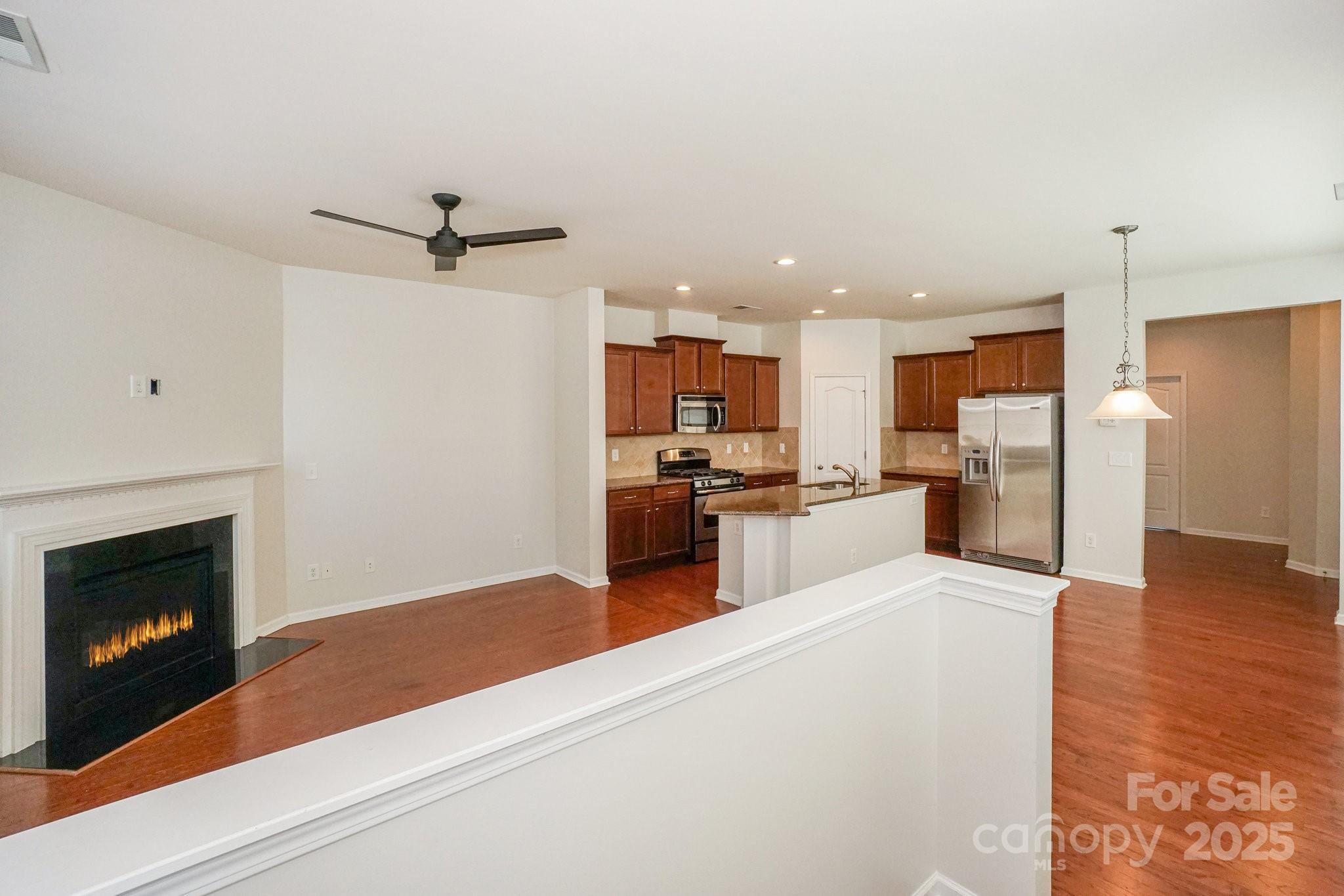 8273 Viewpoint Lane
