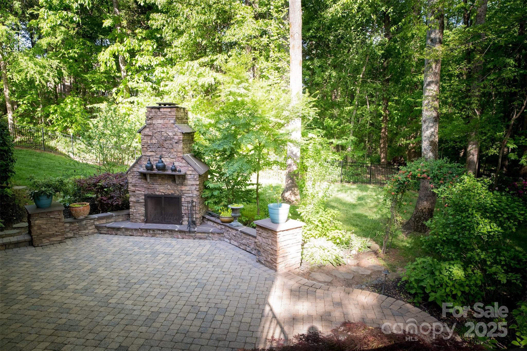 Laurel Park - Residential