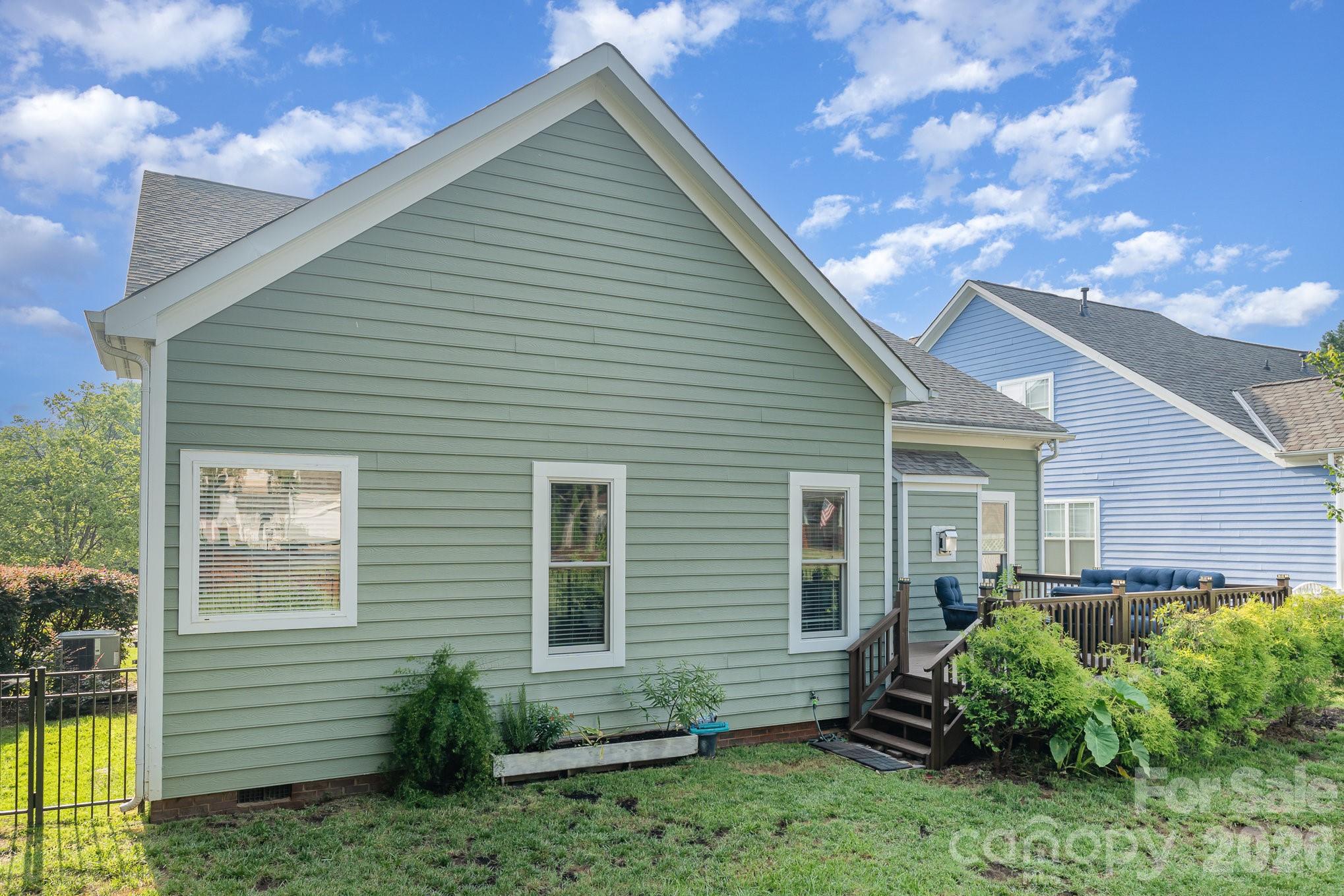 Mckenzie Place - Residential