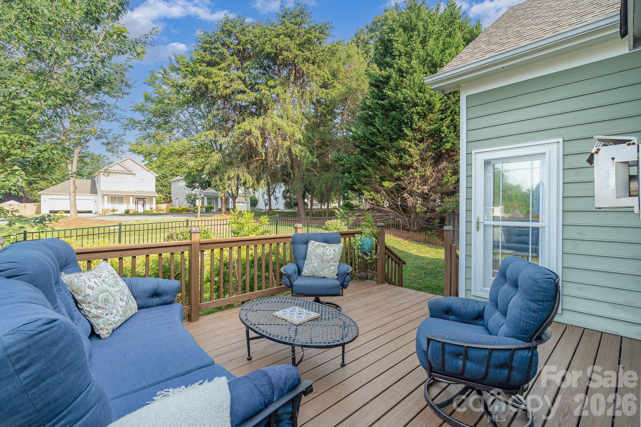 Mckenzie Place - Residential