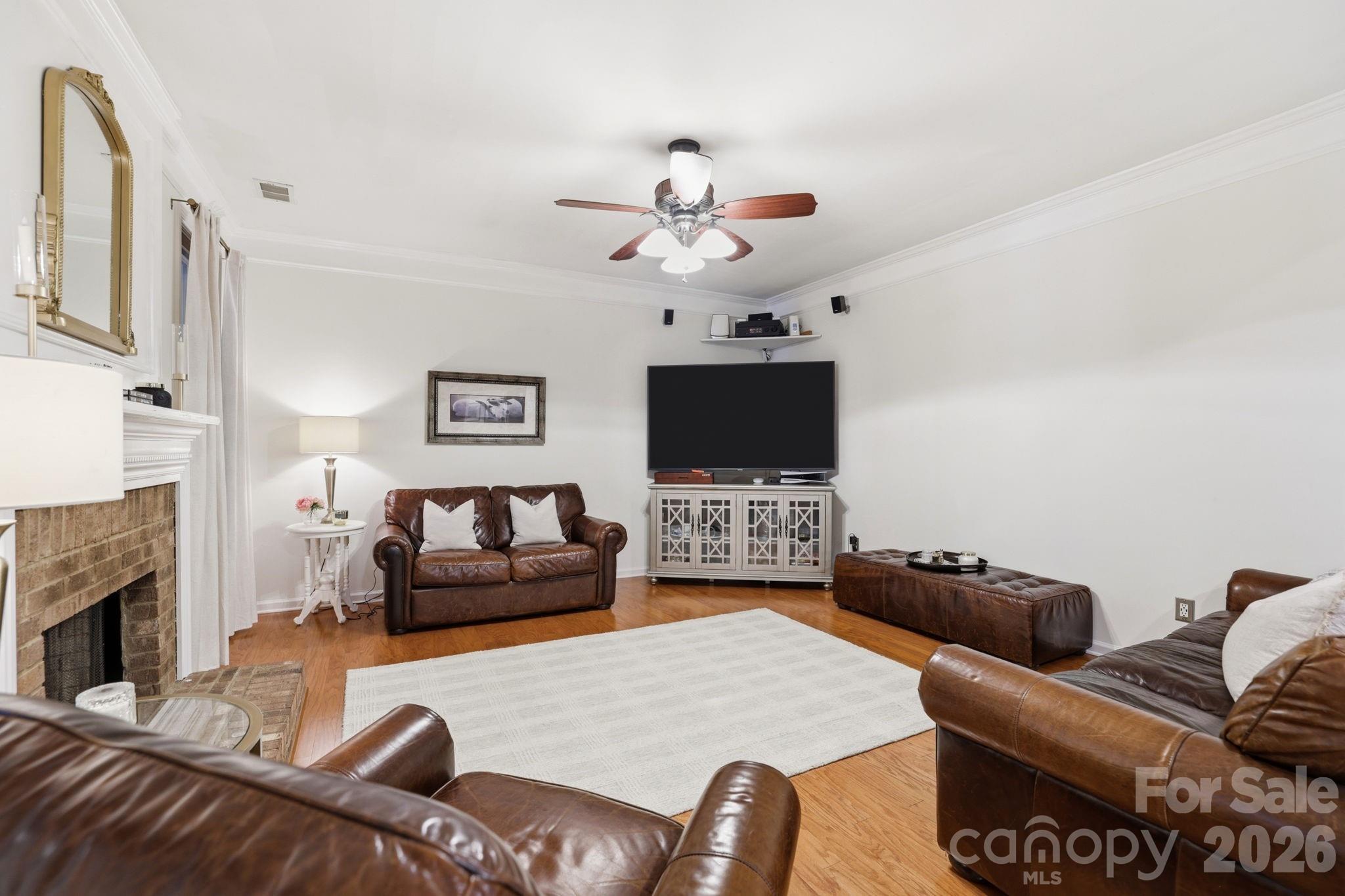 Harbor Club - Residential