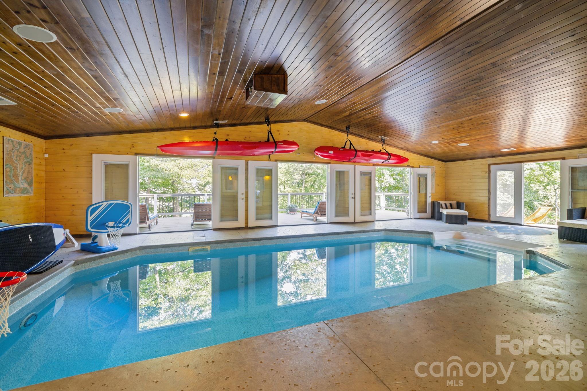 Harbor Club - Residential