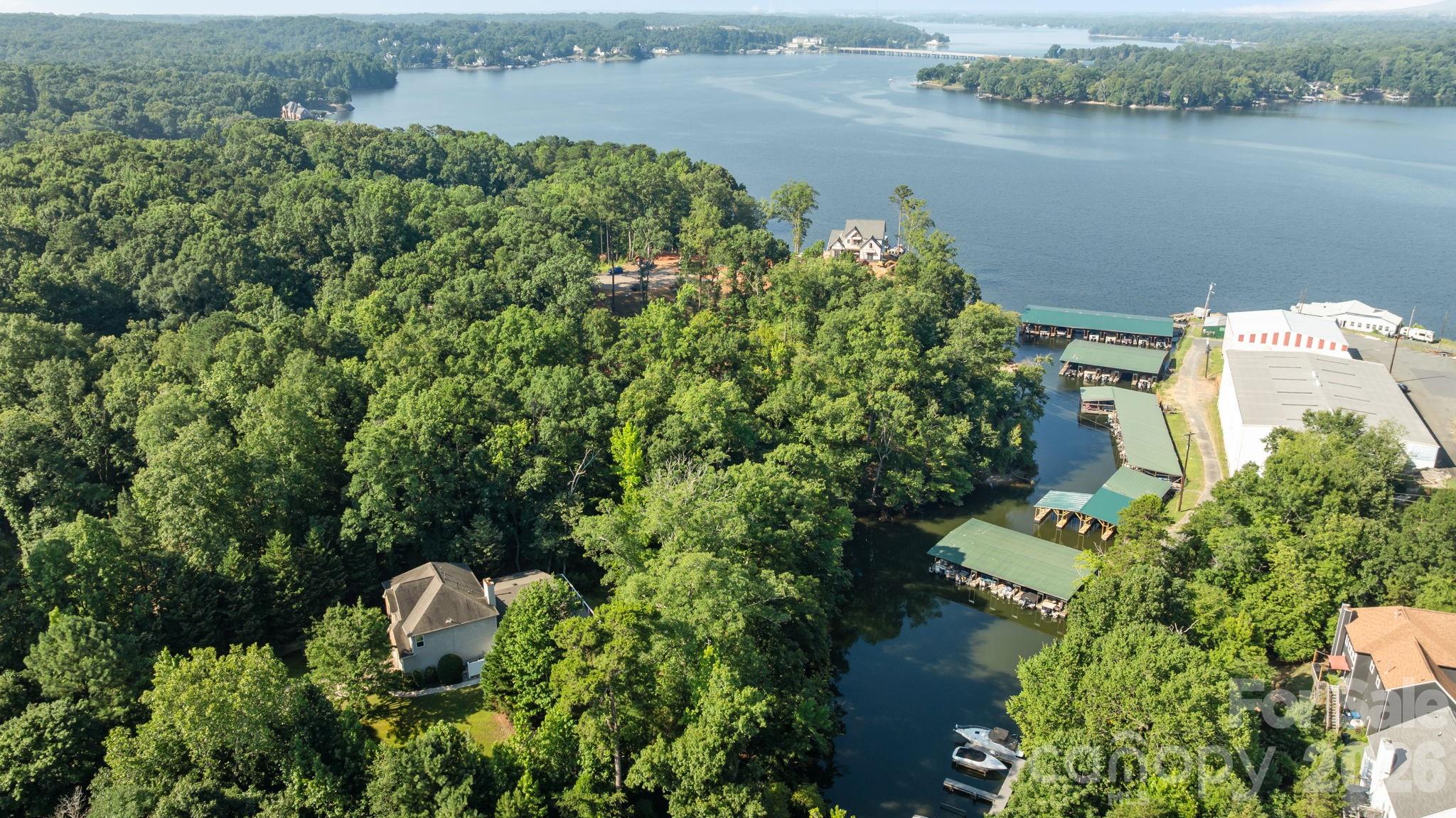 Harbor Club - Residential
