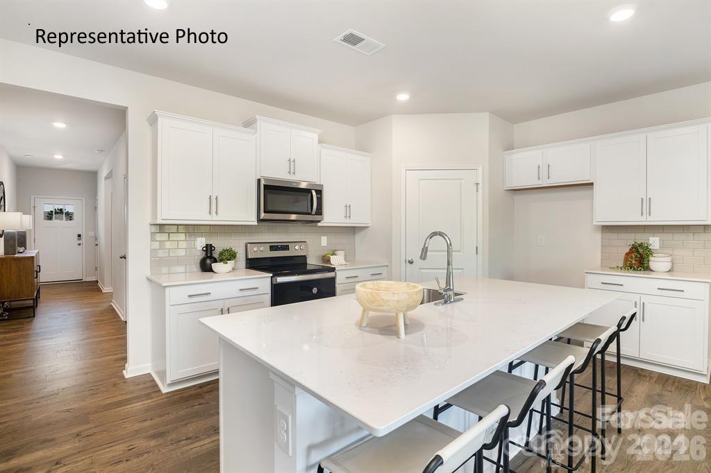 7570 Bainbridge Road