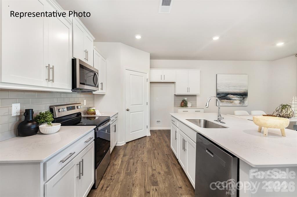 7570 Bainbridge Road