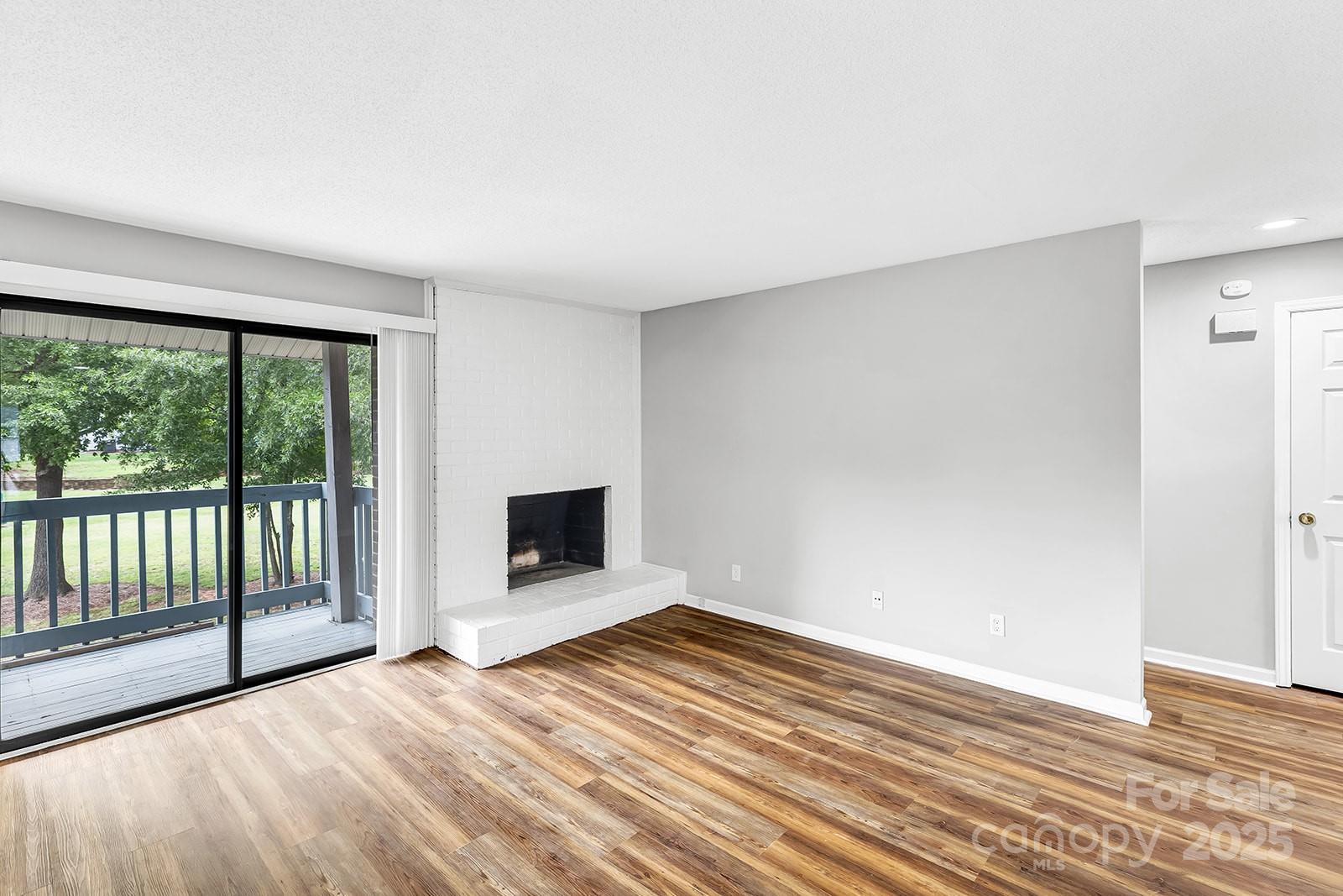 11015 Harrowfield Road