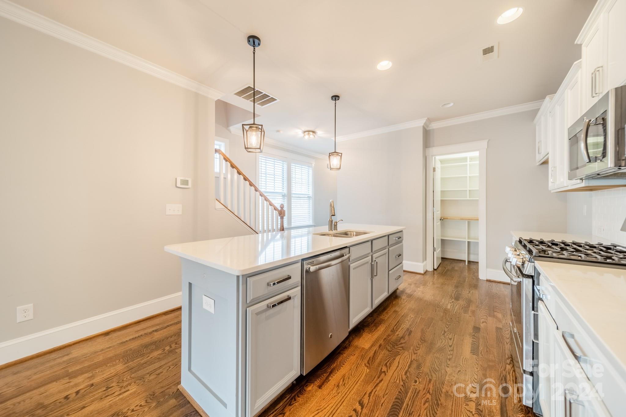 Riverwalk - Residential