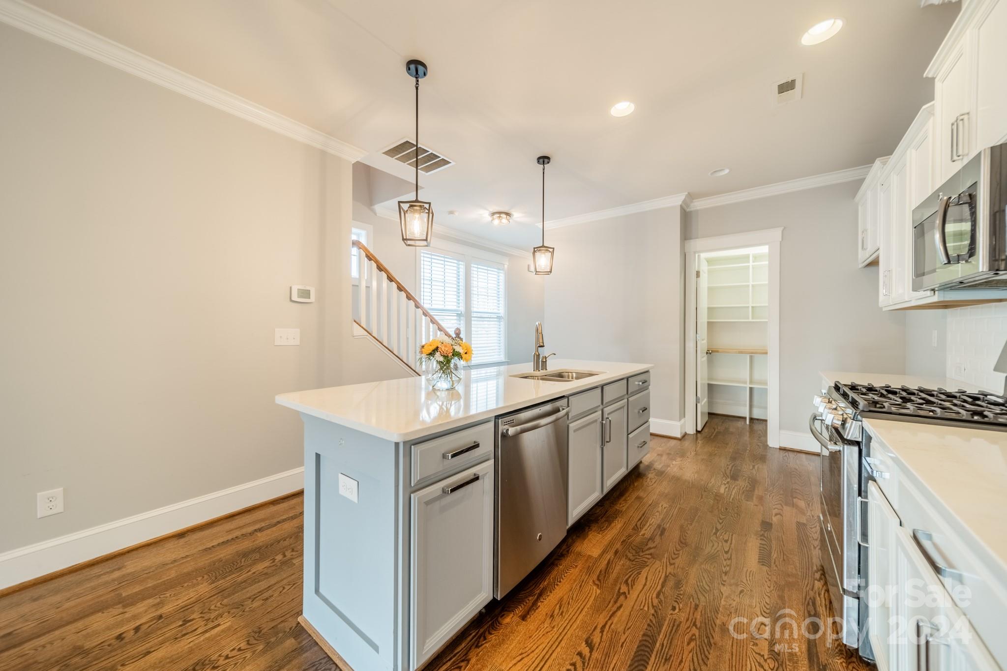 Riverwalk - Residential