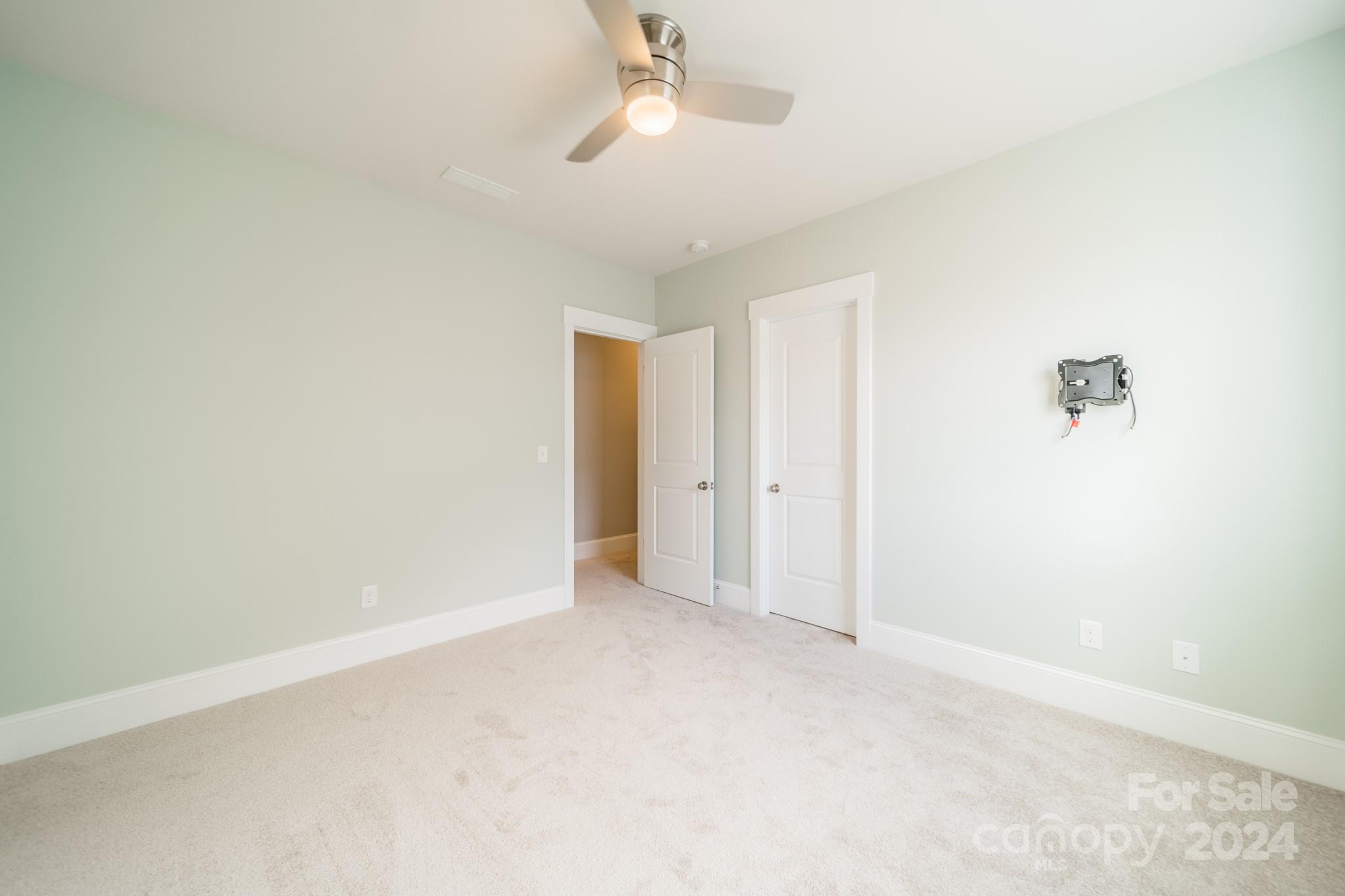 Riverwalk - Residential