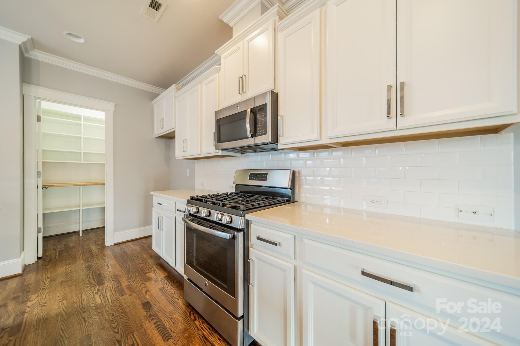 Riverwalk - Residential