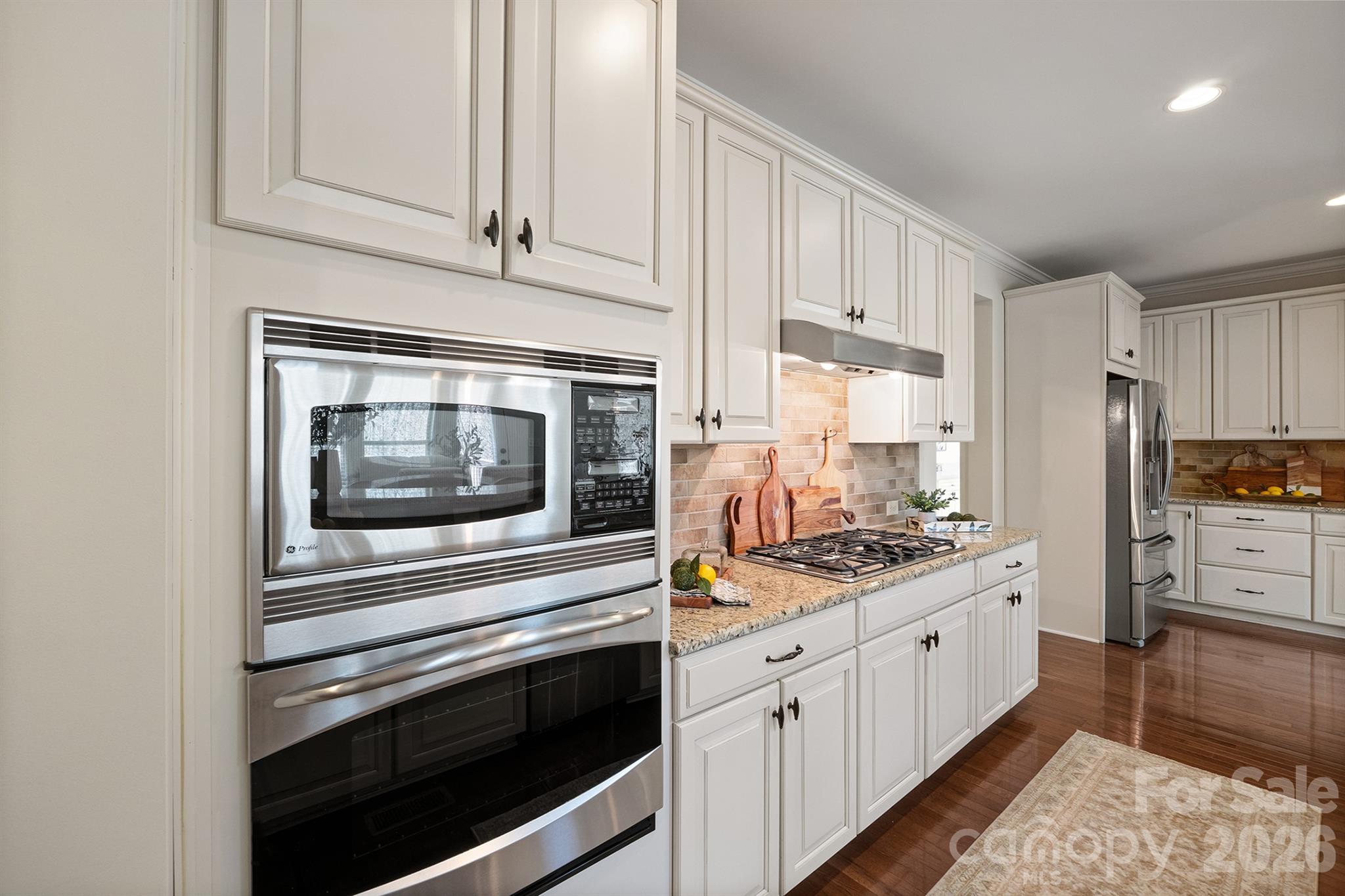 Winding Walk - Residential