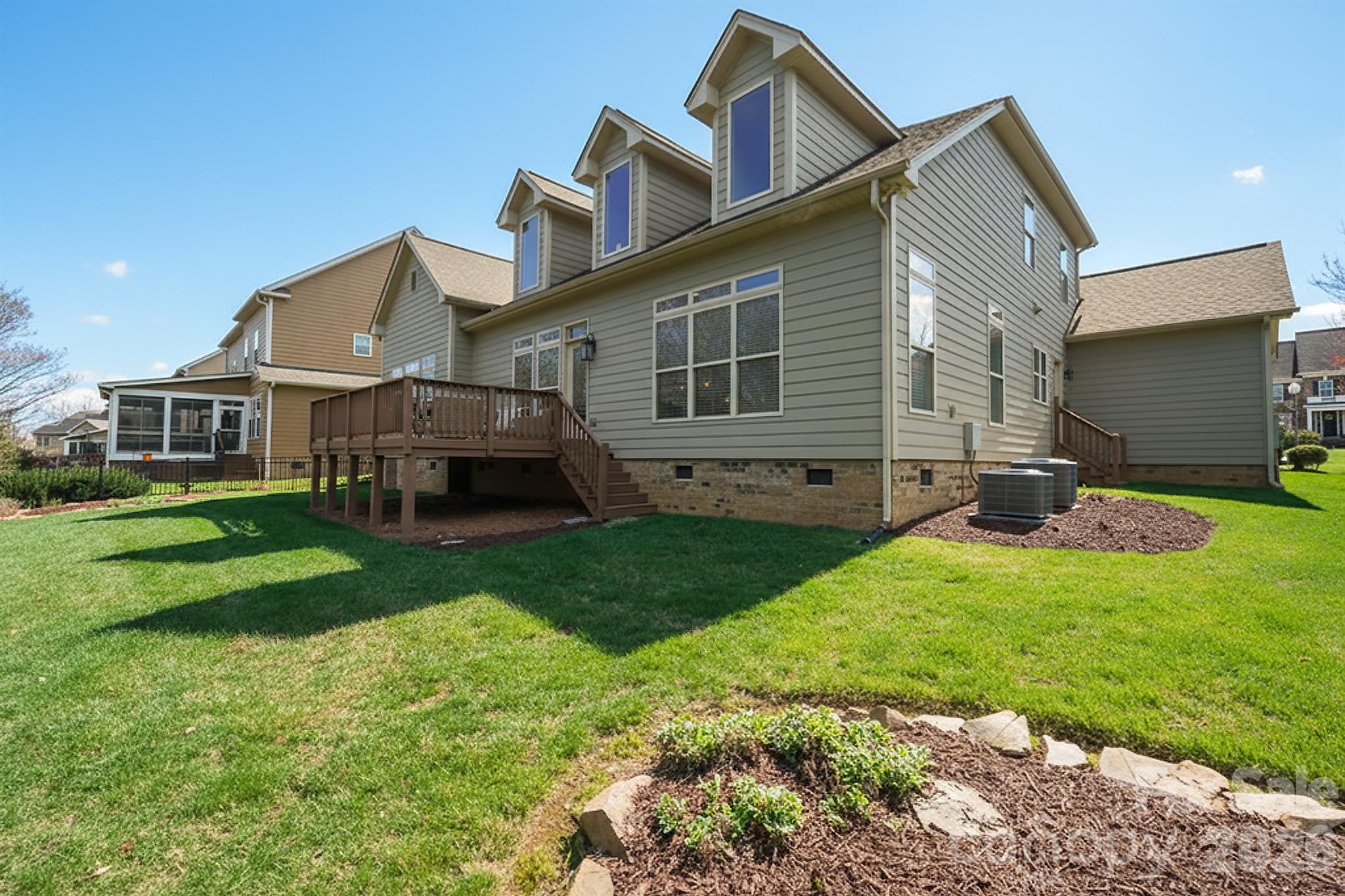 Winding Walk - Residential