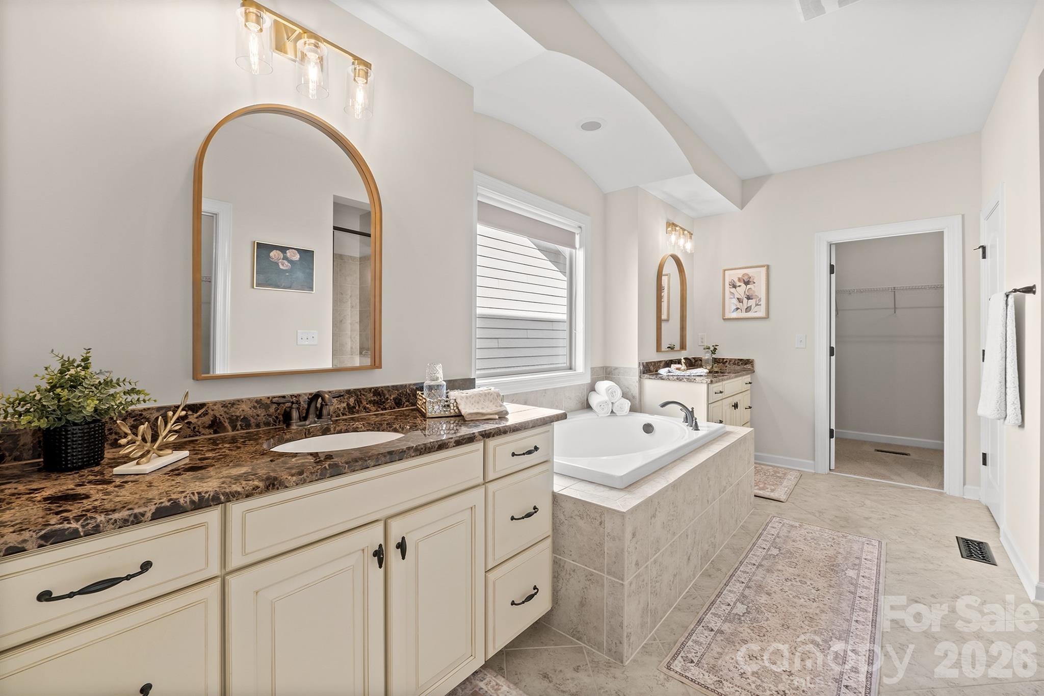 Winding Walk - Residential