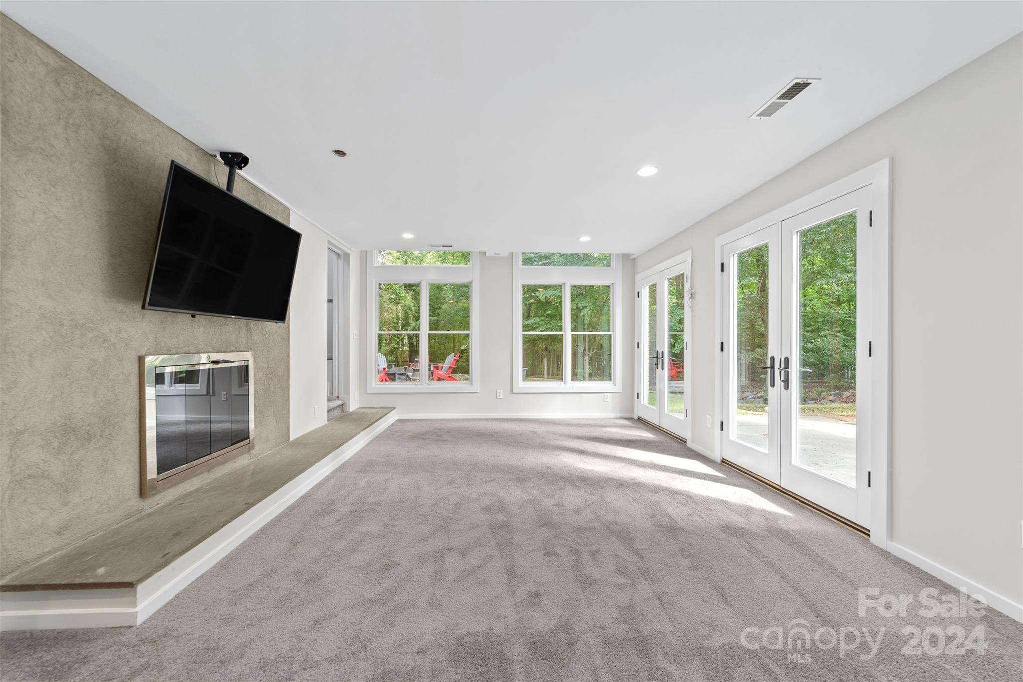 Deering Oaks - Residential