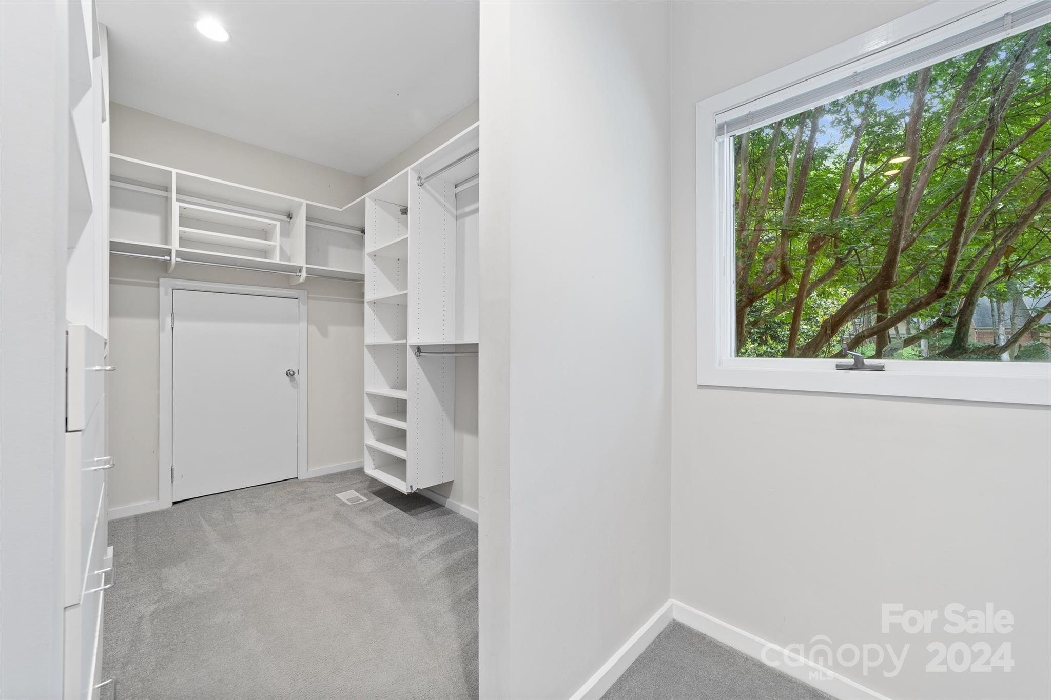 Deering Oaks - Residential