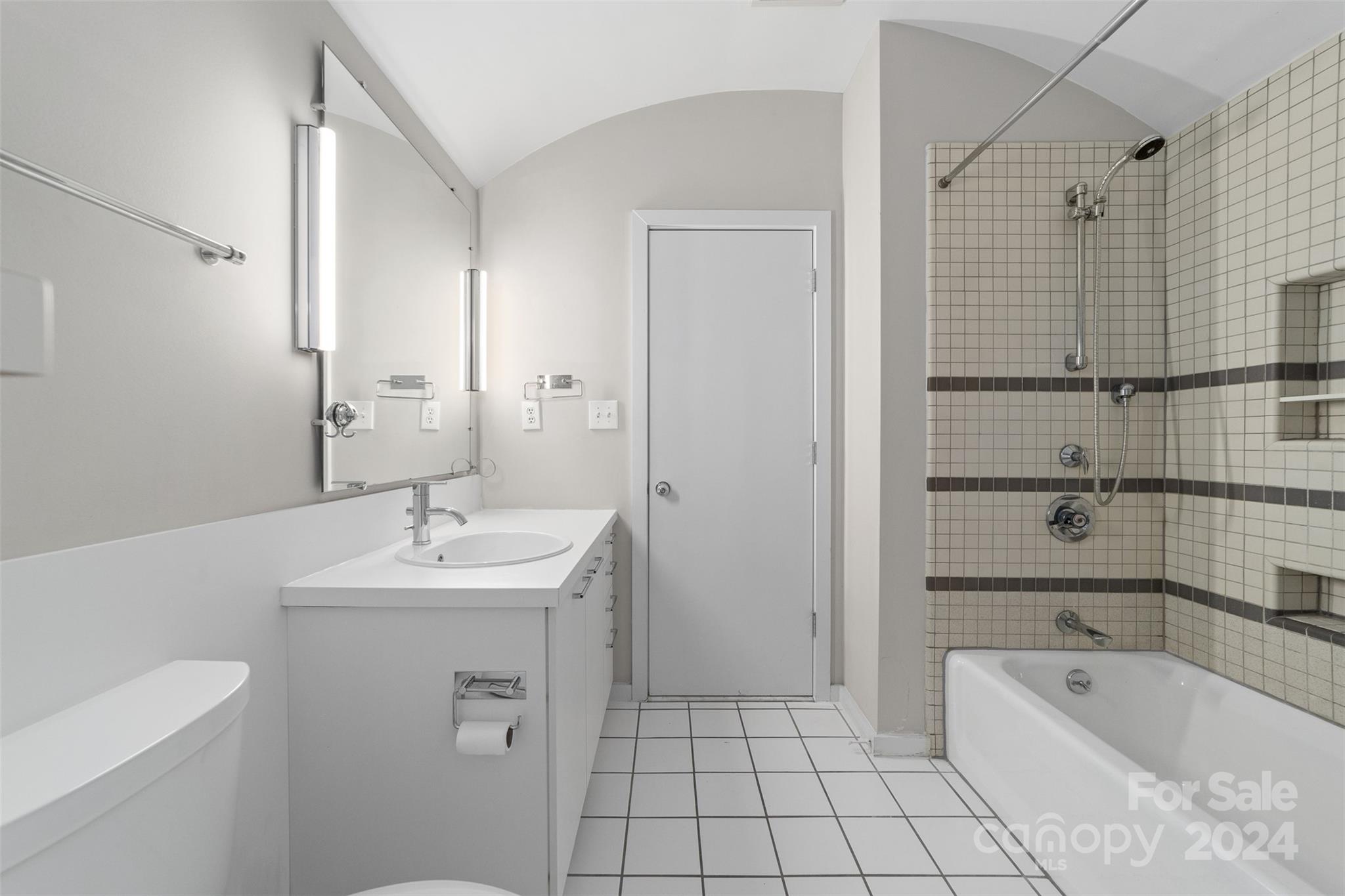 Deering Oaks - Residential