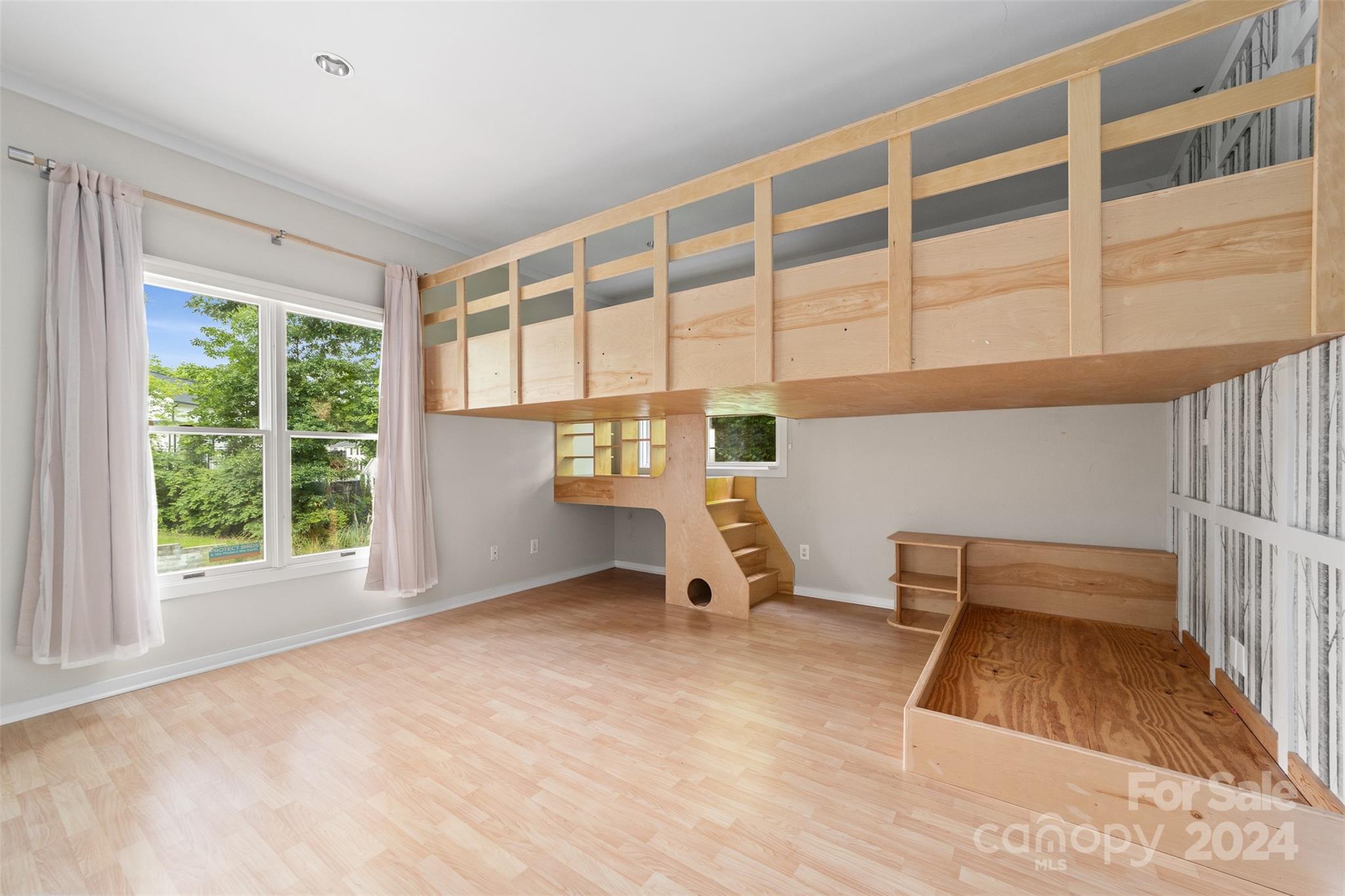 Deering Oaks - Residential