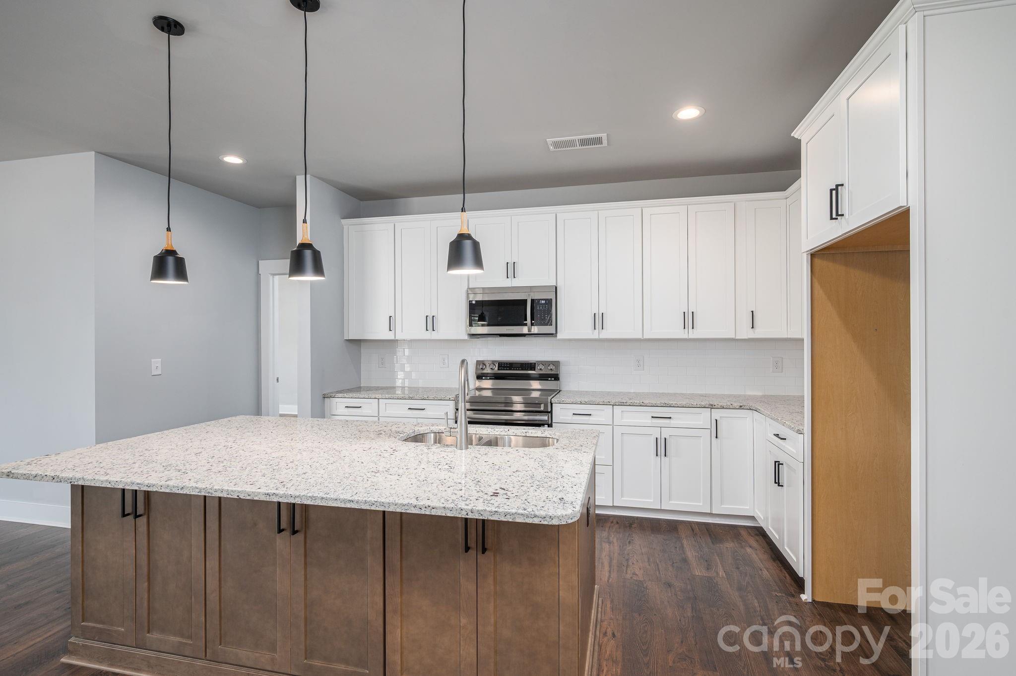 1343 Zeb Haynes Road