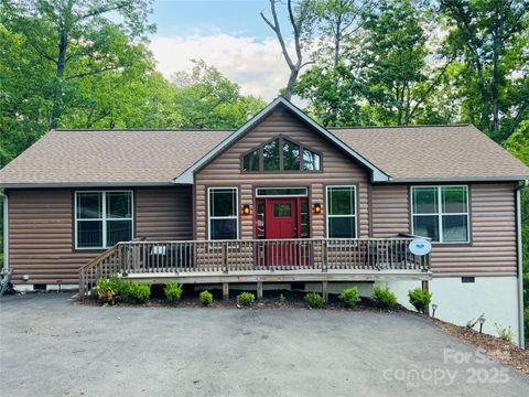 131 Pierpoint Drive Lake Lure NC 28746