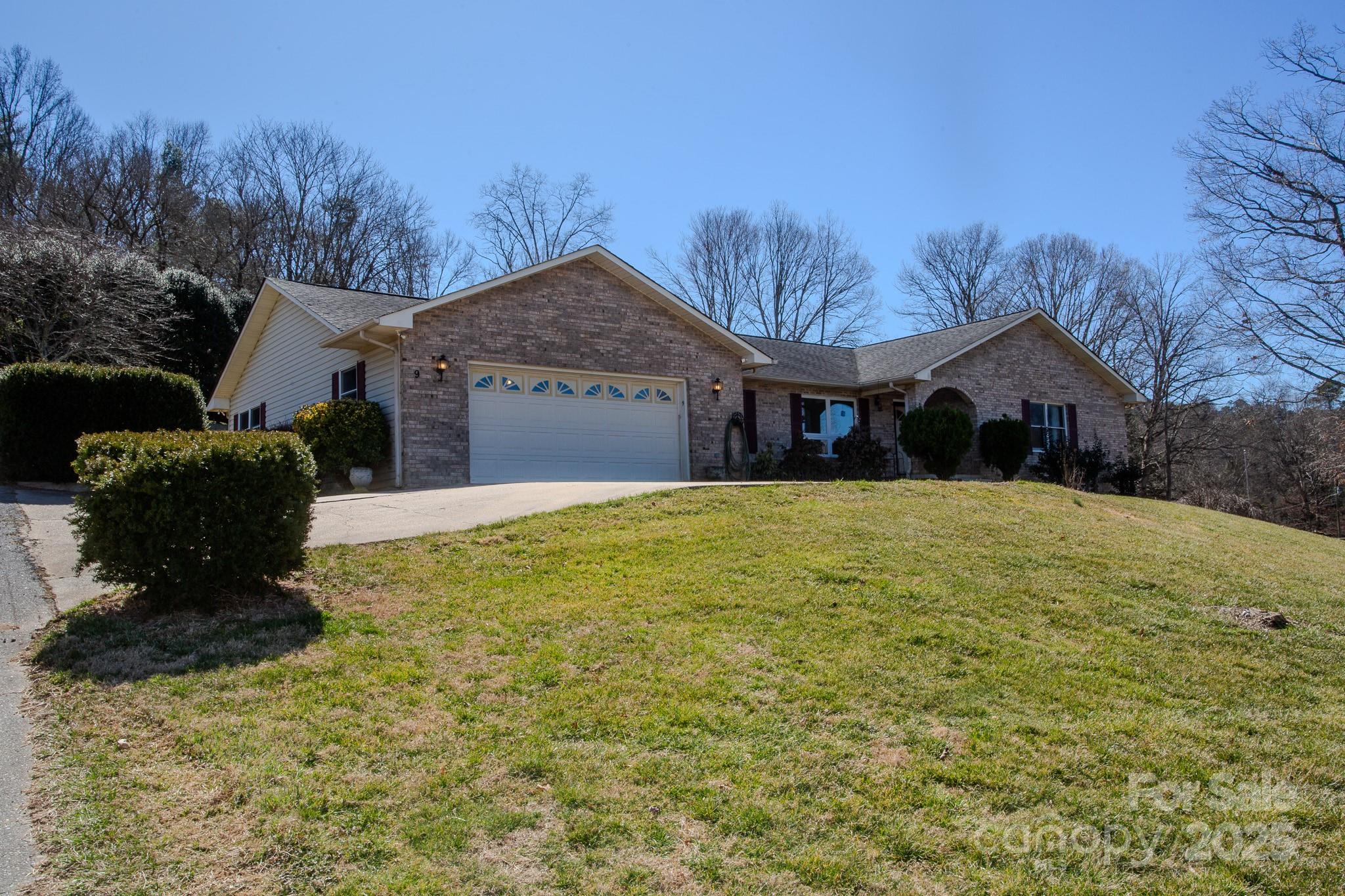 9 Lorena Drive