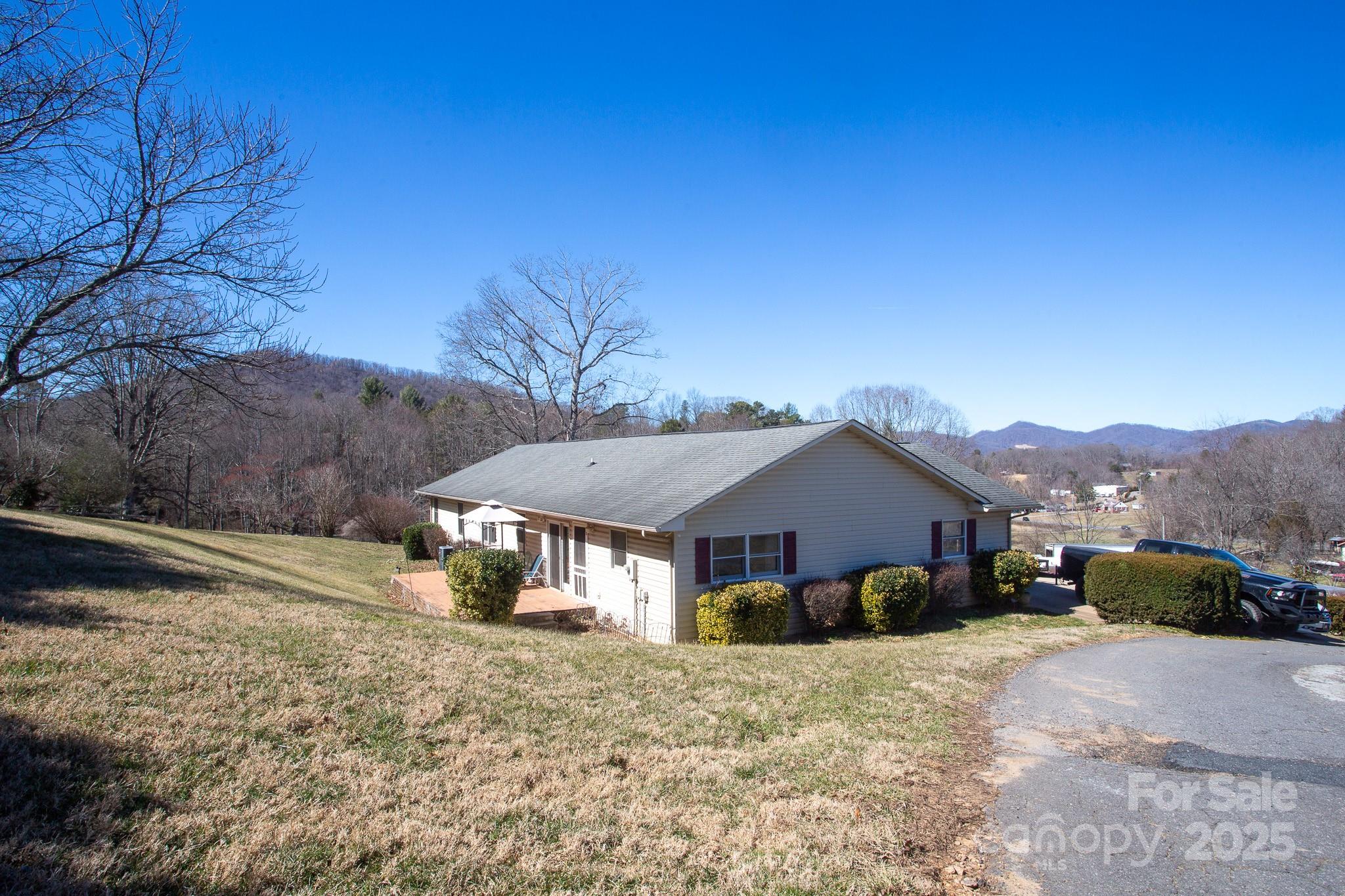 9 Lorena Drive