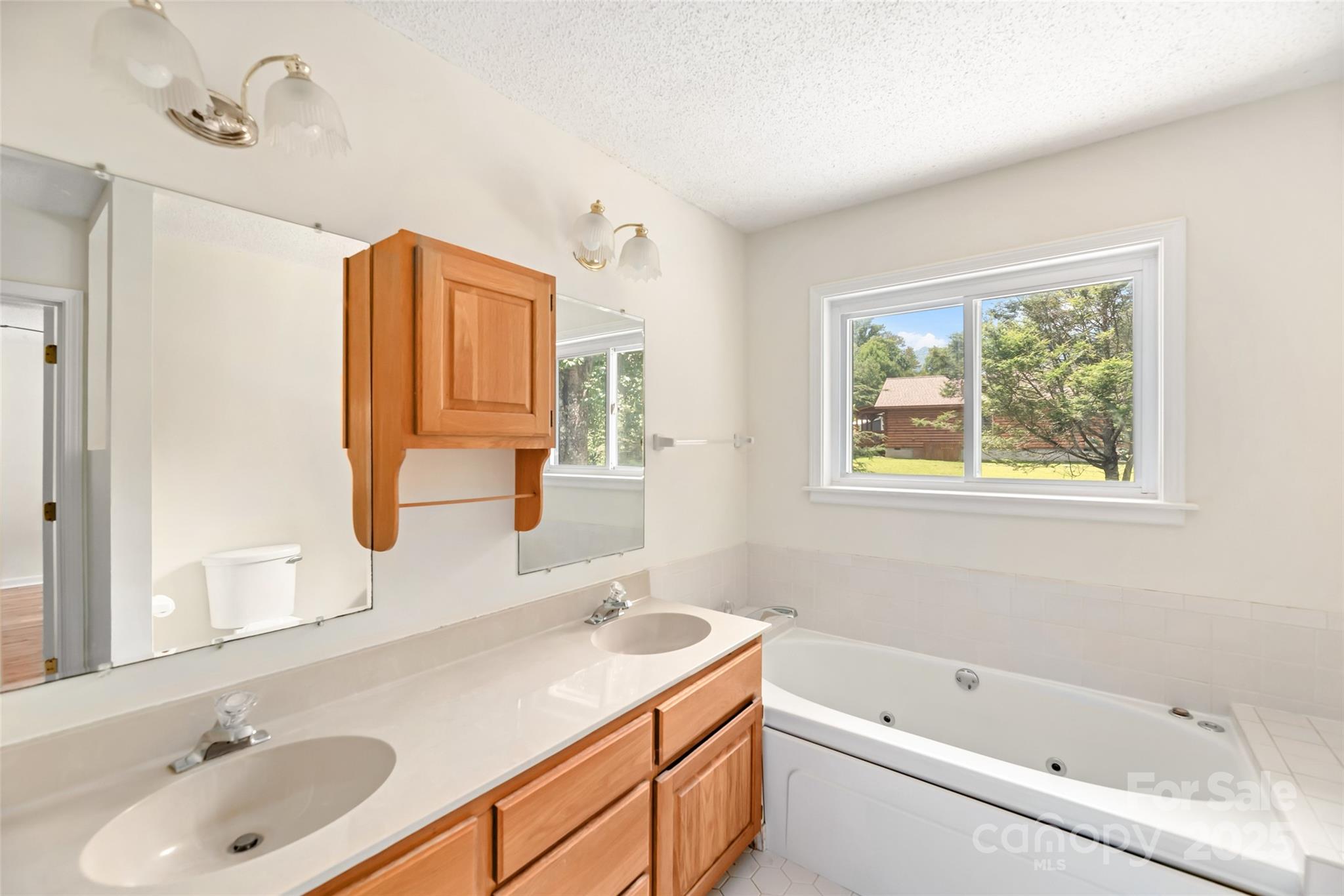 Meadow Creek Settlement - Residential