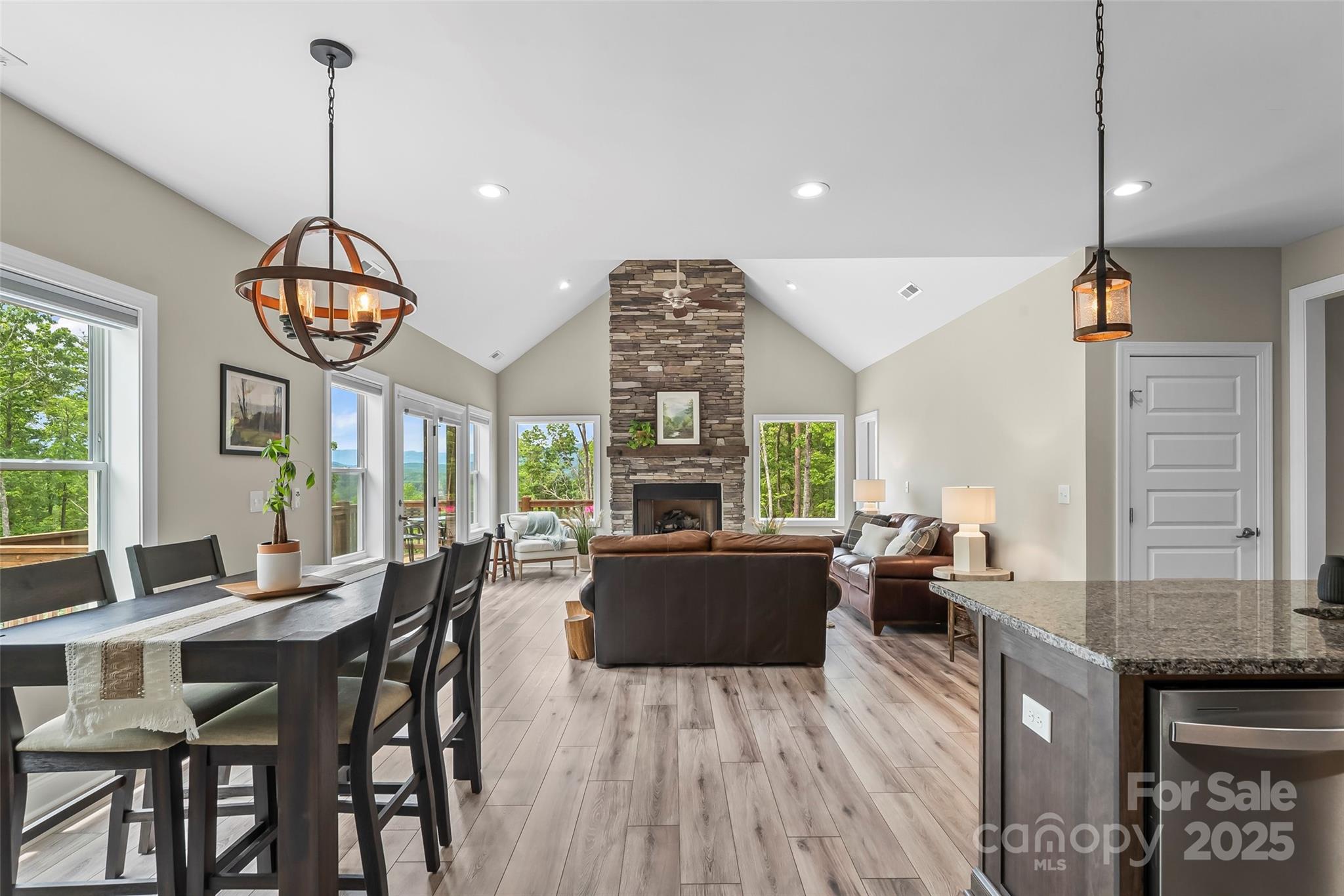 552 High Trail Drive
