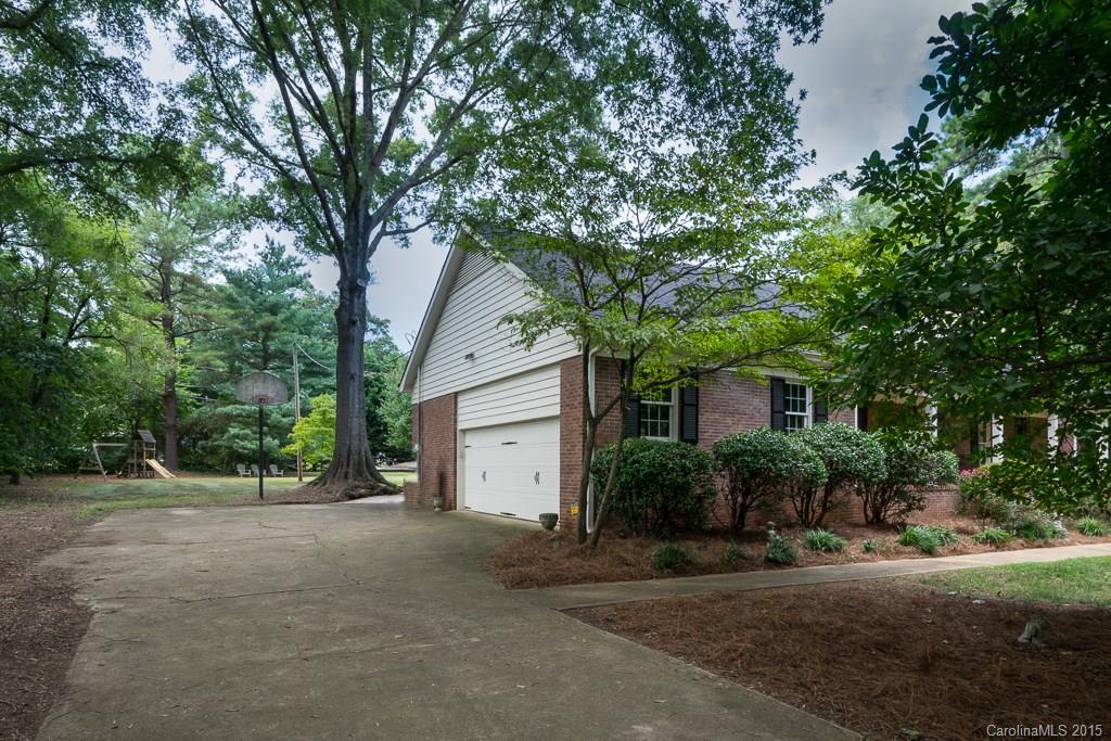 Meadow Lakes - Residential