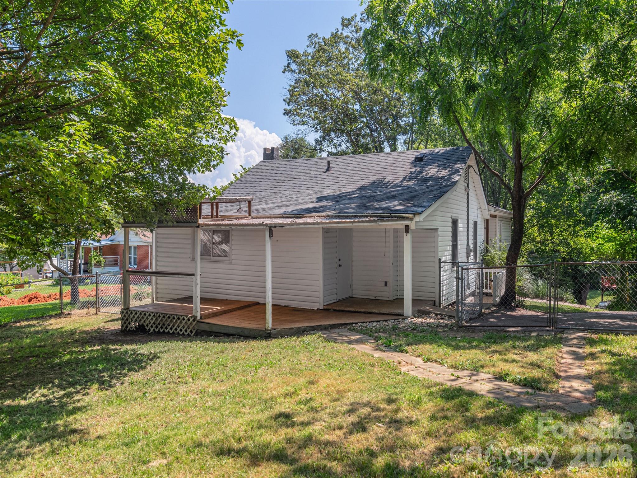 Sulphur Springs Park - Residential