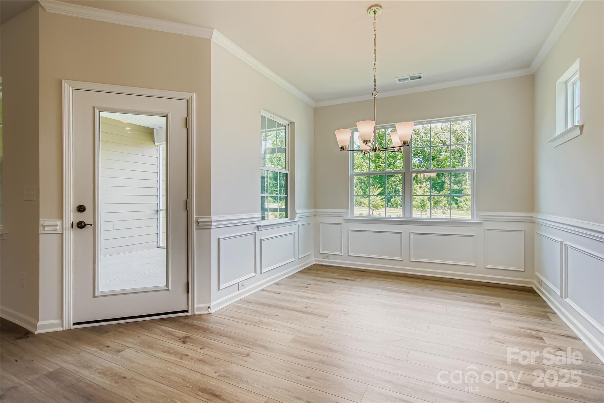 Roselyn - Residential