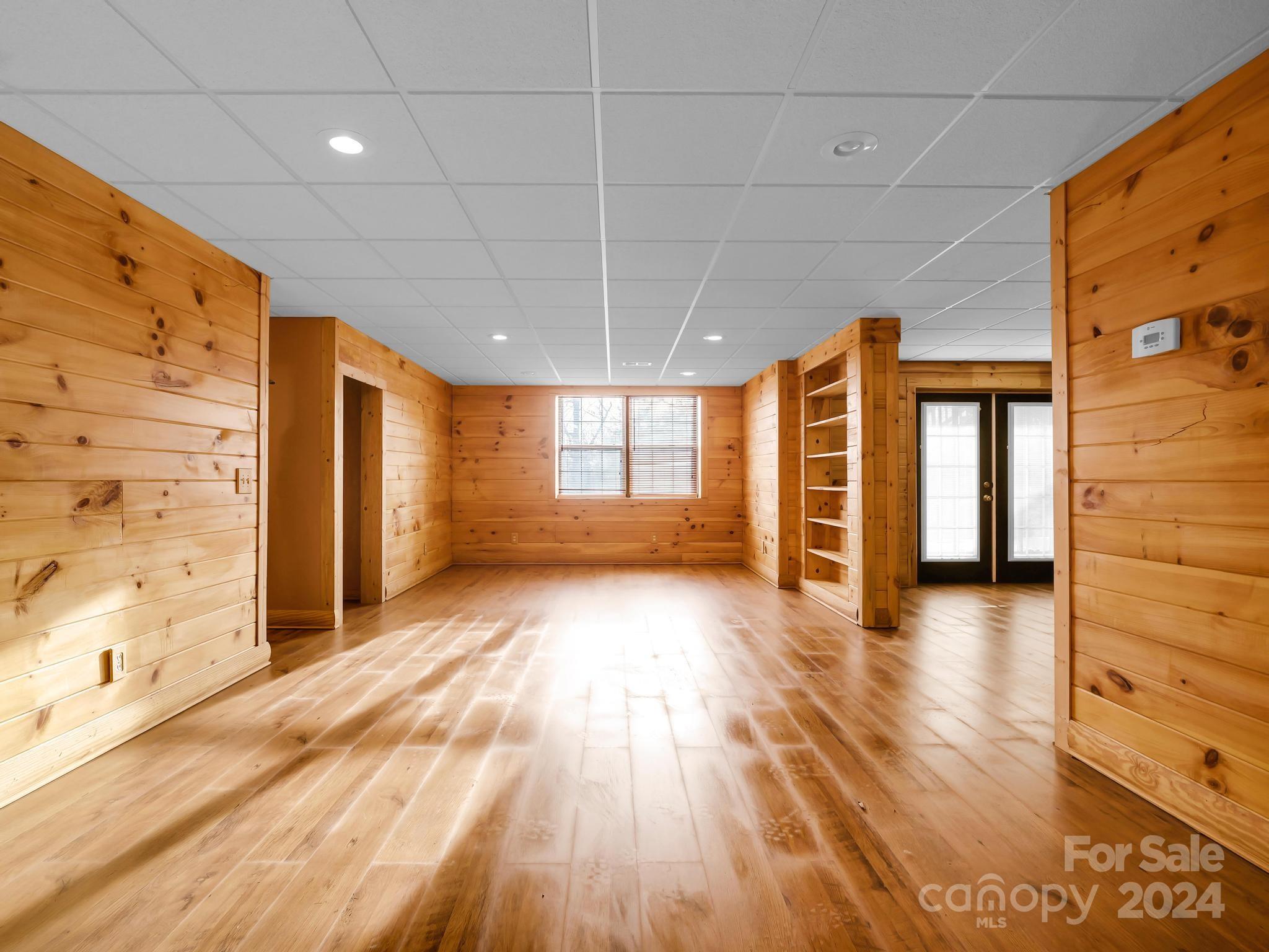 Jericho Woods - Residential