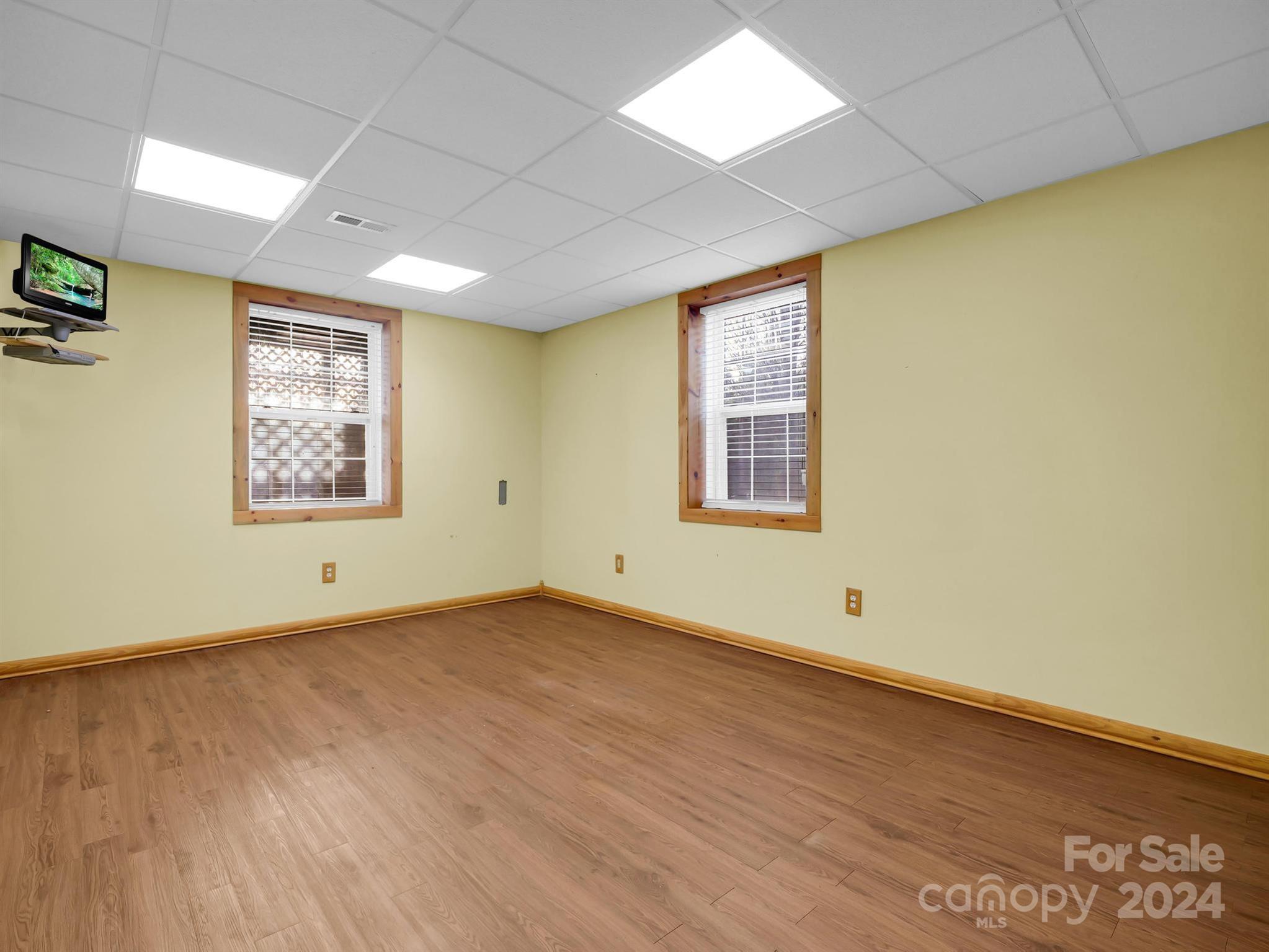 Jericho Woods - Residential