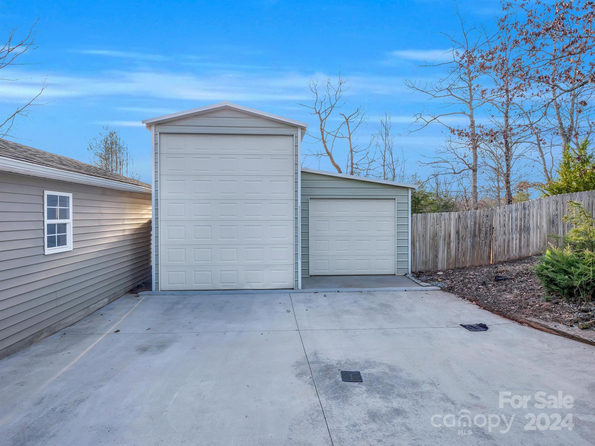 Jericho Woods - Residential