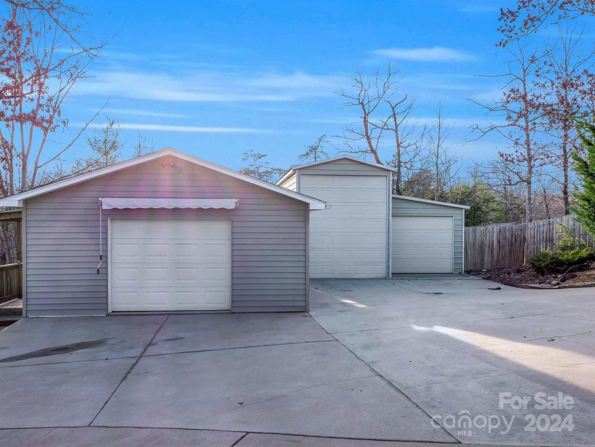 Jericho Woods - Residential