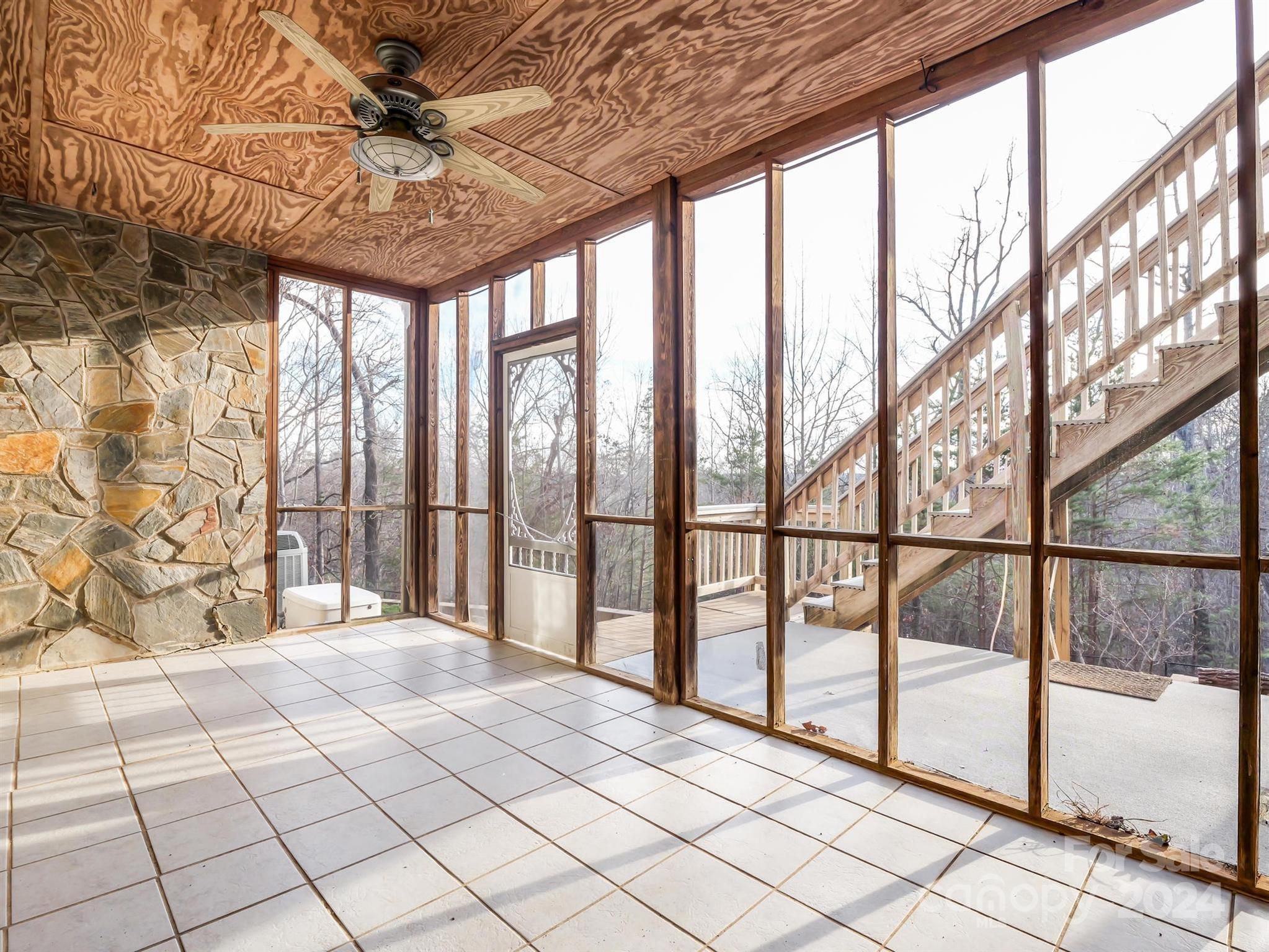 Jericho Woods - Residential