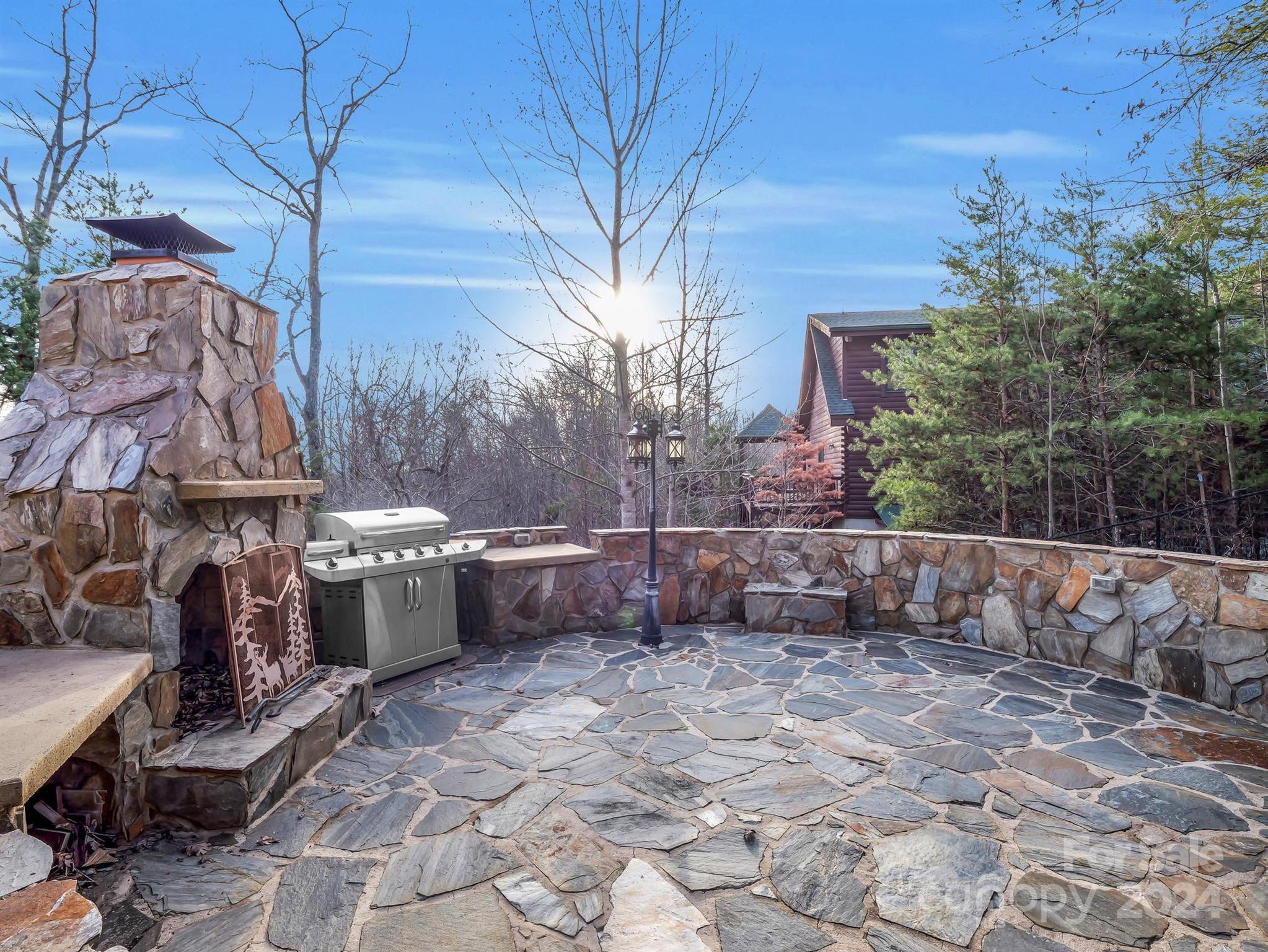 Jericho Woods - Residential