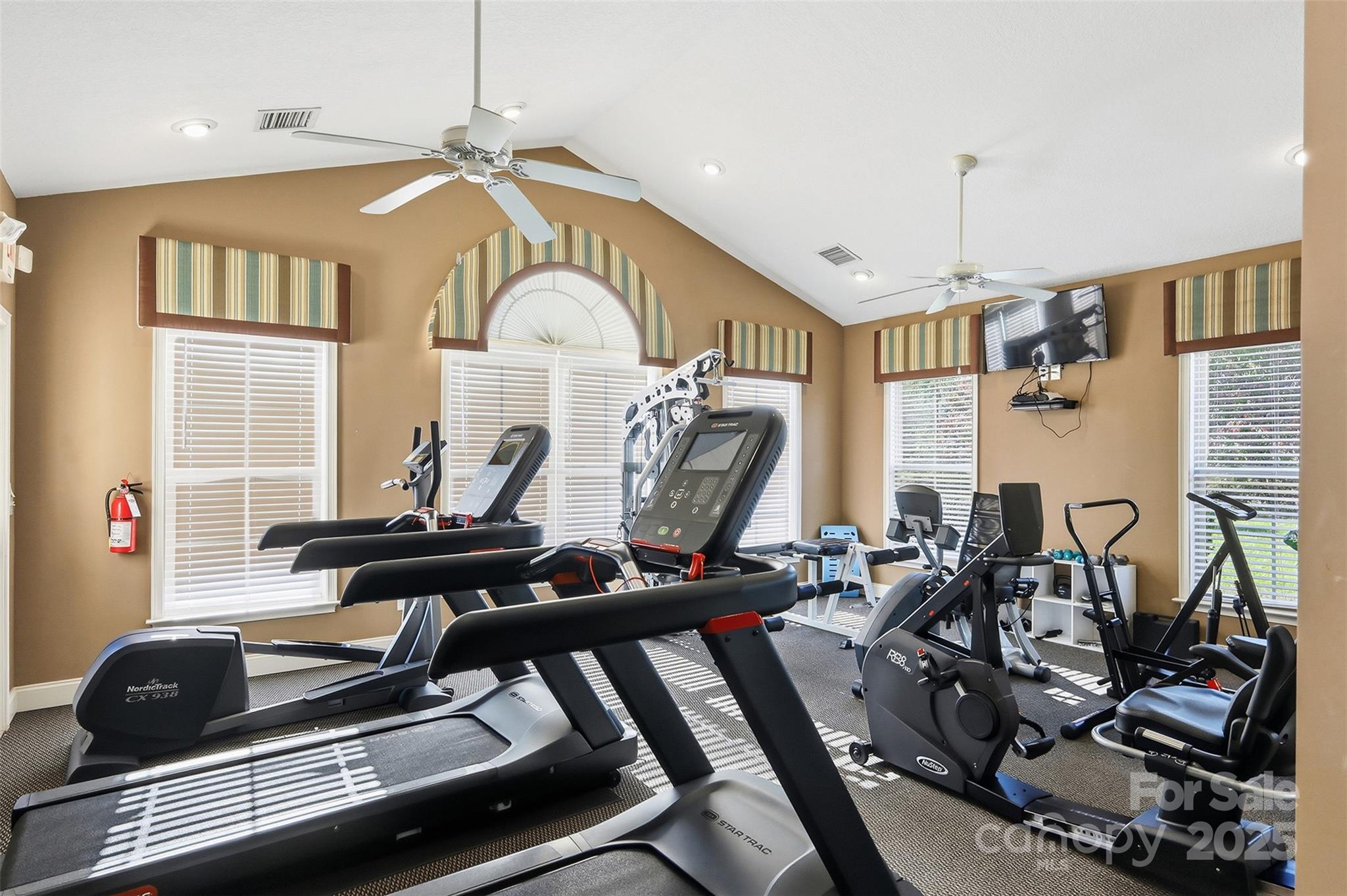 Wynnshire Ridge - Residential