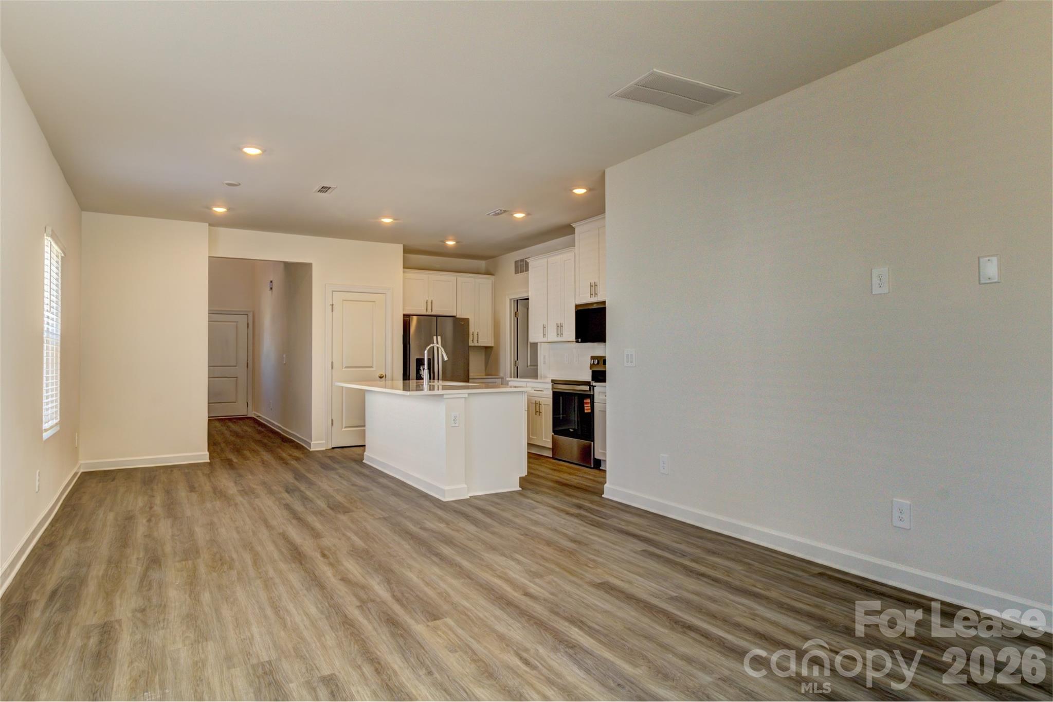 5037 Poplin Valley 382