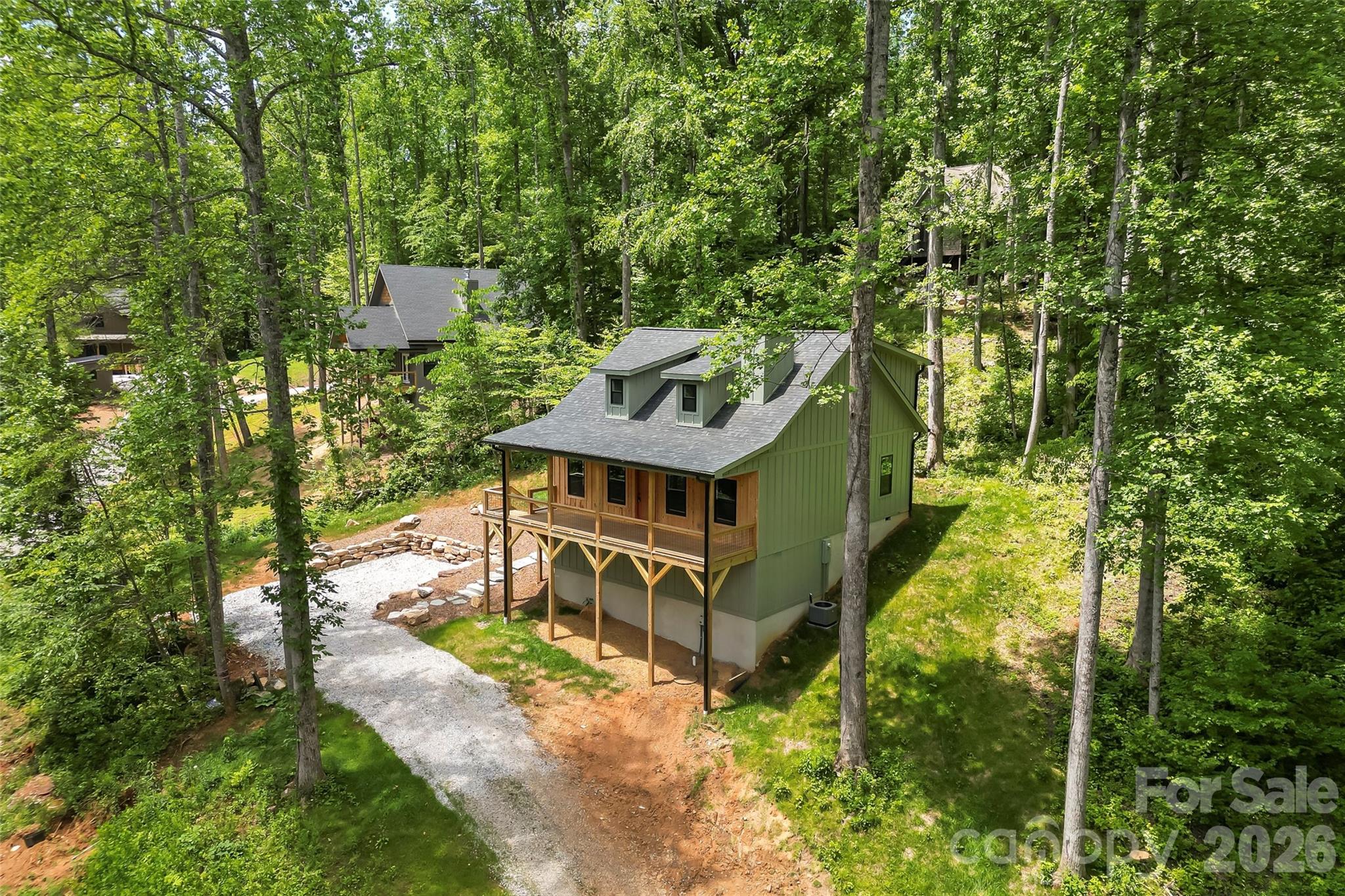 511 Blue Ridge Drive N