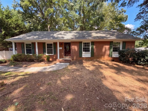 Photo of 1512 Buckingham Avenue, Gastonia, NC 28054 (MLS # 4436642)