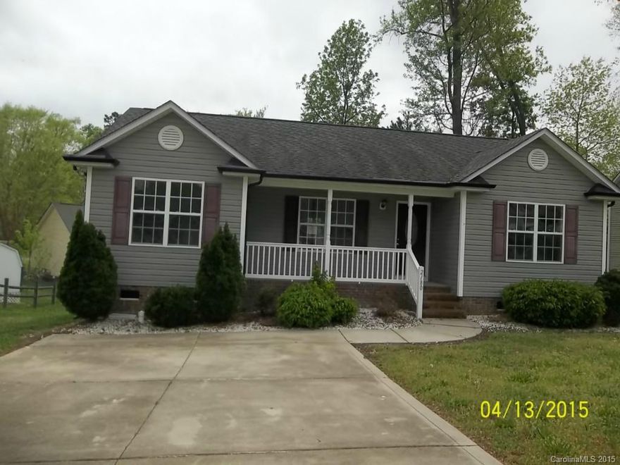 Nice custom built home in the Brantley Creek subdivision. A spacious kitchen feature tile floors and is 
equipped with all appliances. High rise deck in backyard for entertaining.