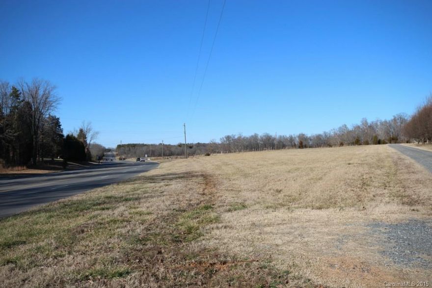 BEAUTIFUL ROLLING FARM, APPROX 99 ACRES, PASTURE AND HARDWOODS, WATER AND SEWER AT ROAD IN FRONT OF PROPERTY