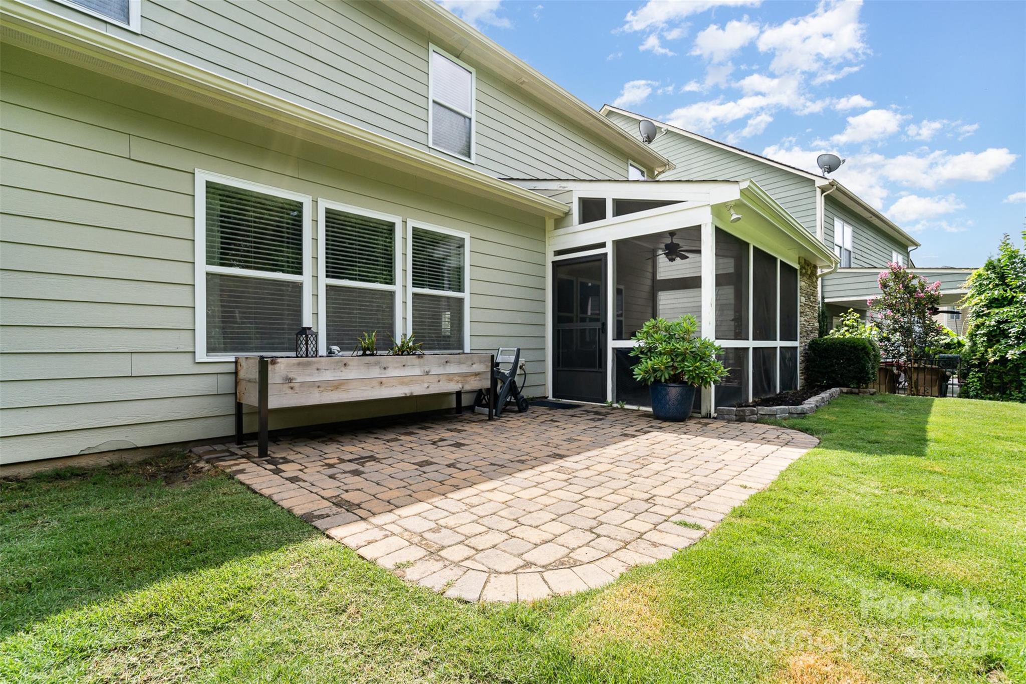 Lake Ridge - Residential