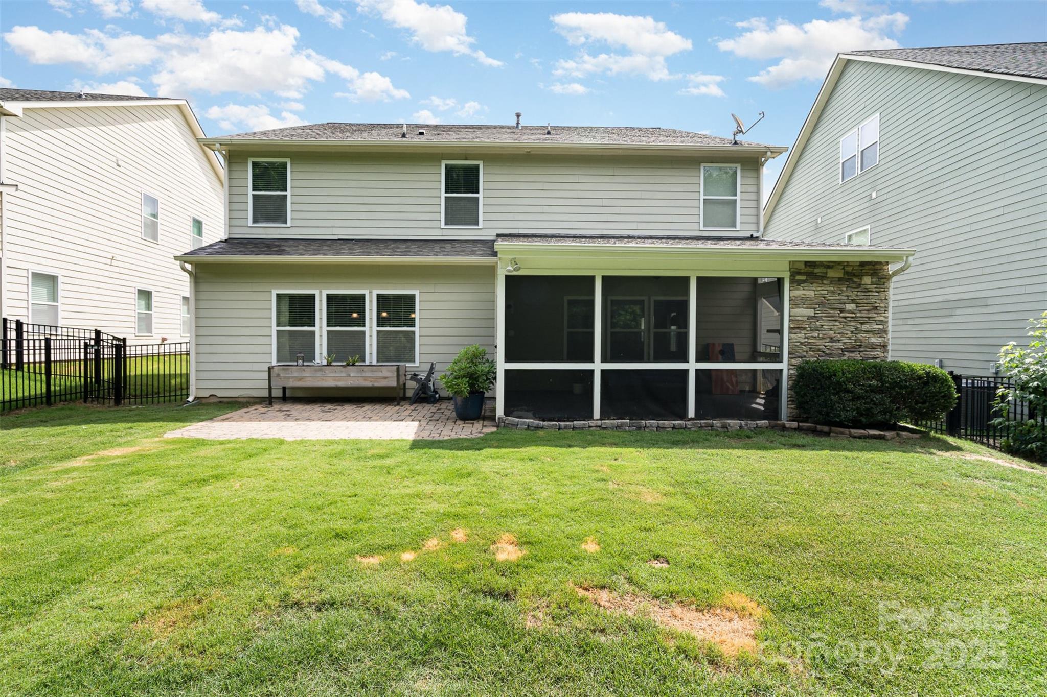 Lake Ridge - Residential