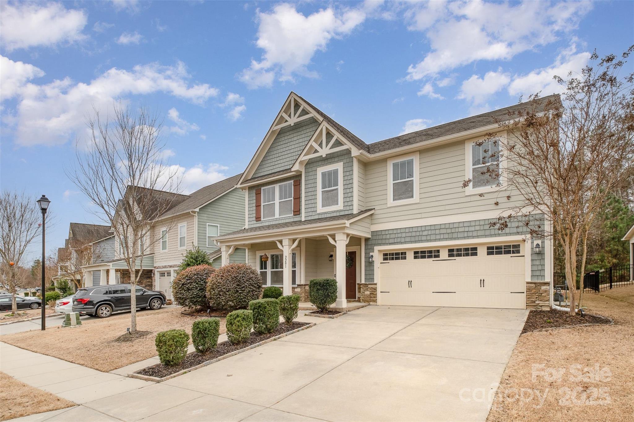2201 Bluebell Way